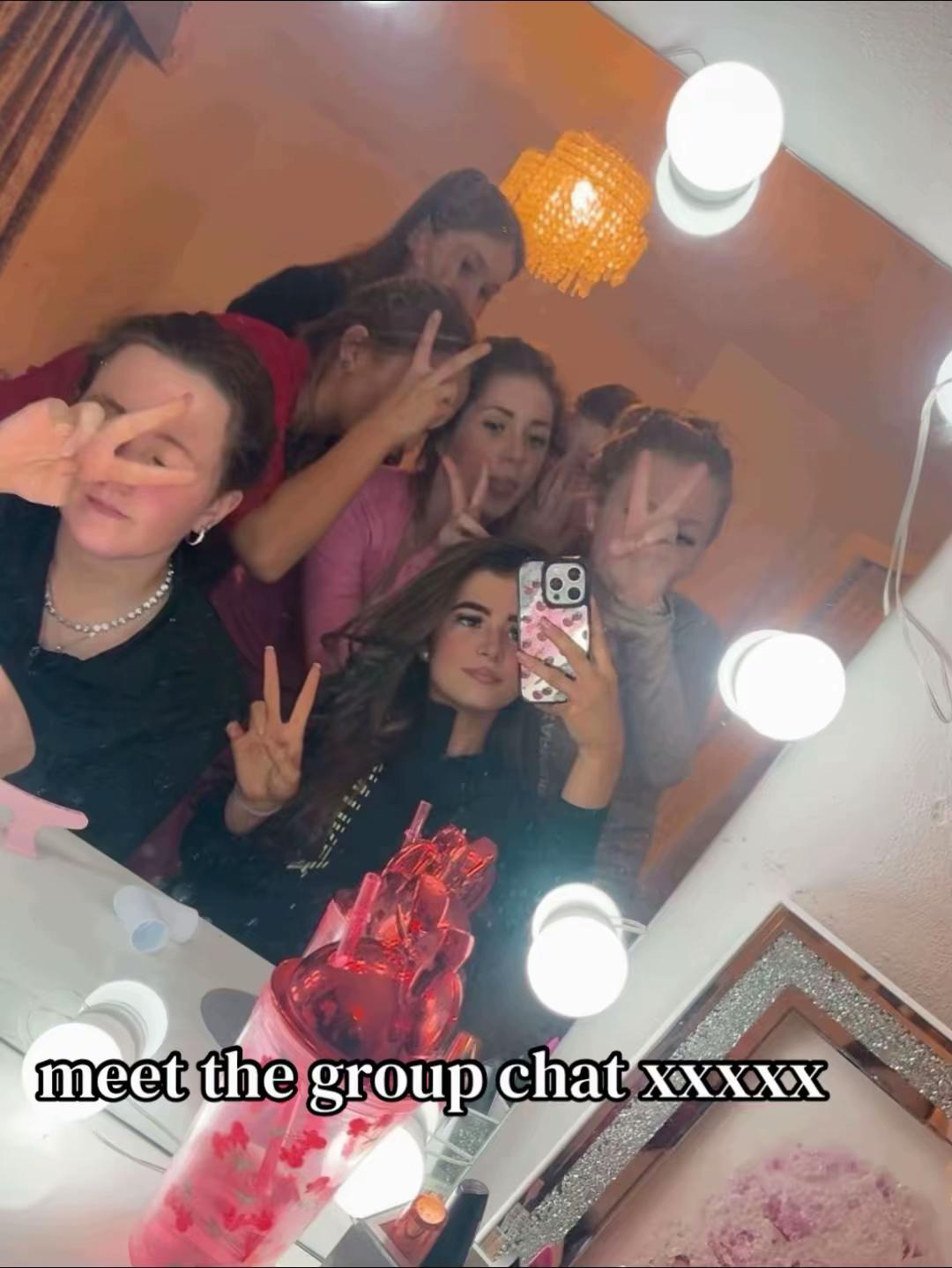 @🩷⚜️𝐞𝐥𝐥𝐢𝐞𝐦𝐚𝐲⚜️🩷