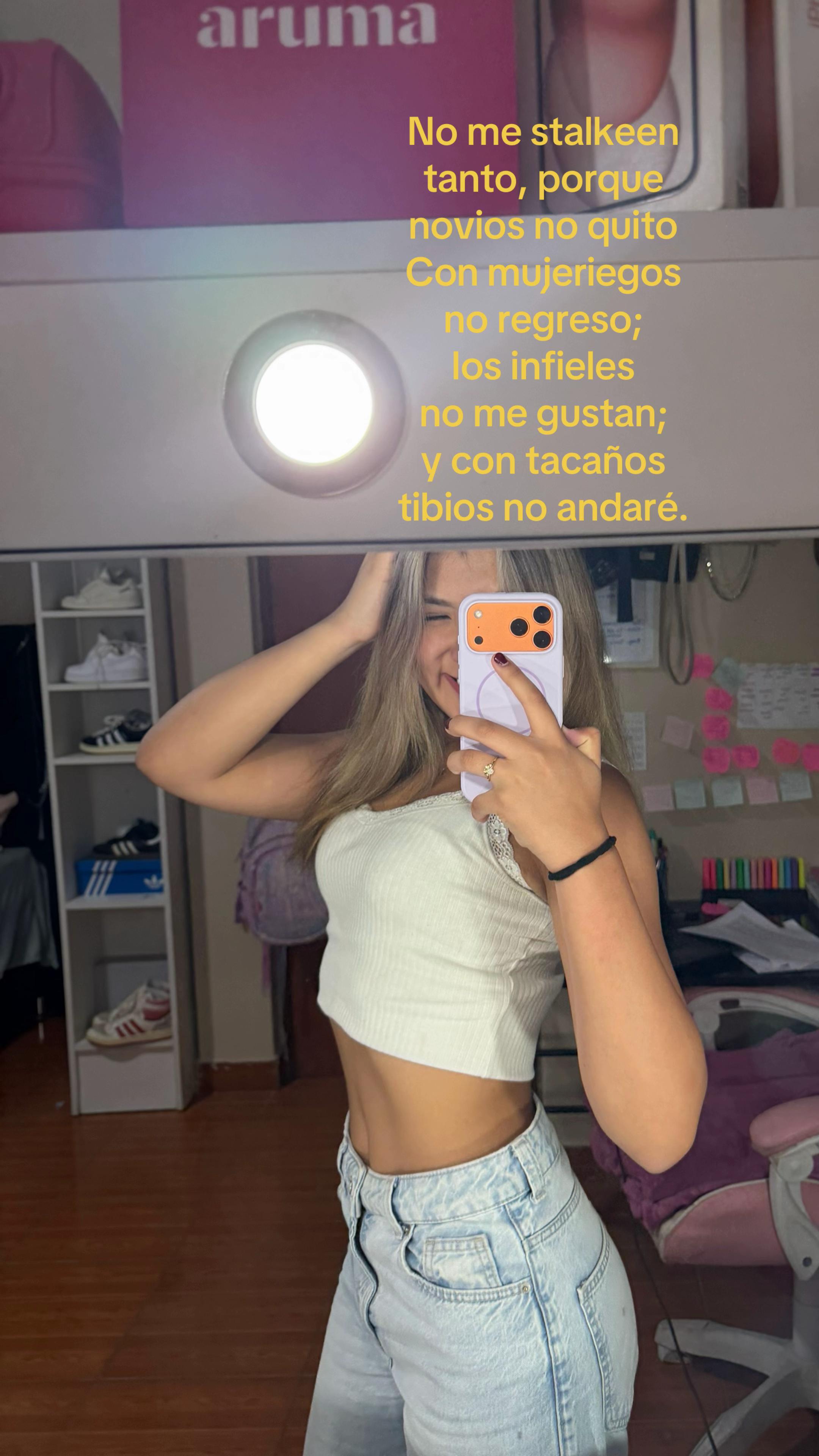 @andrea_saenz_8