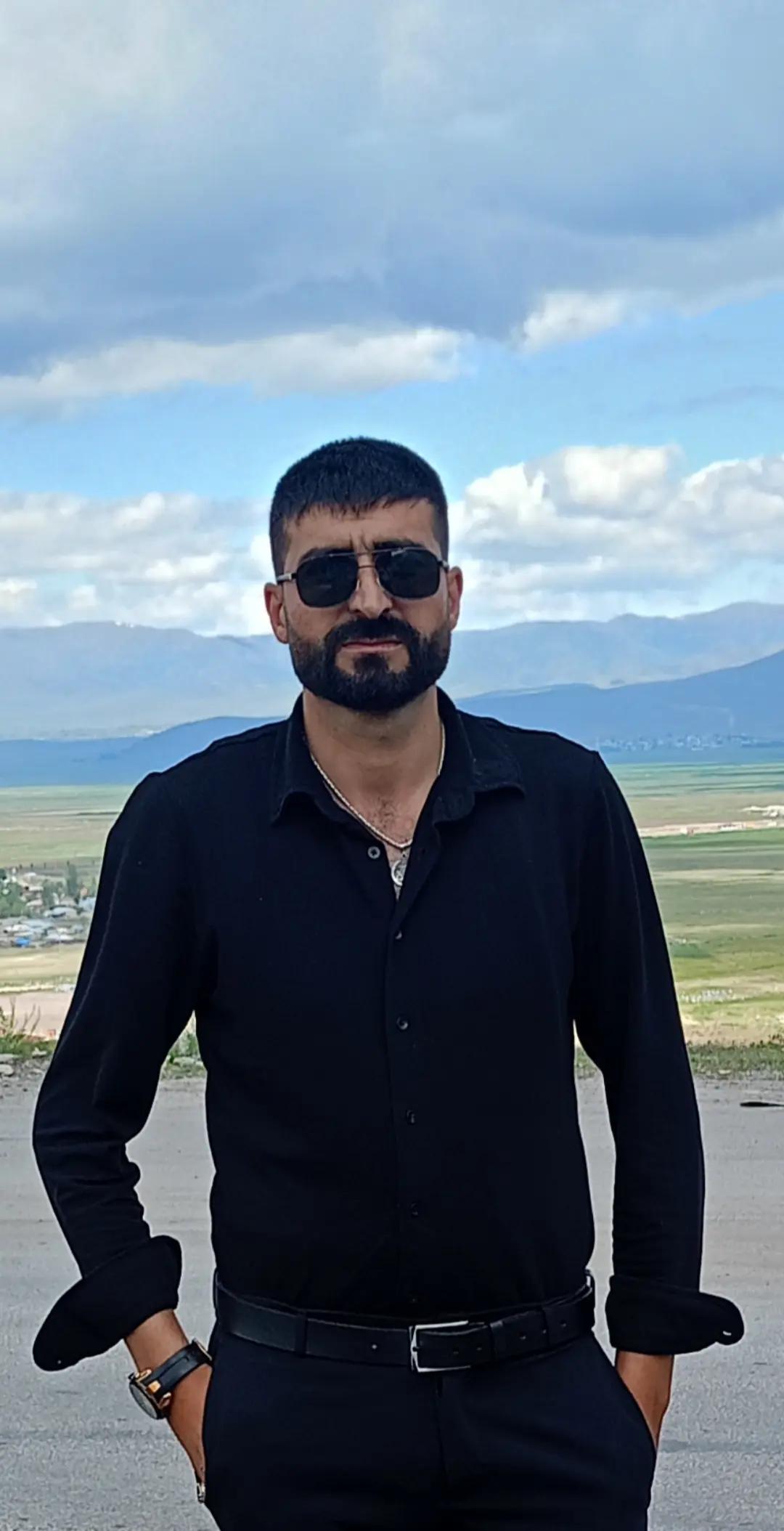 @KARAİBO2525
