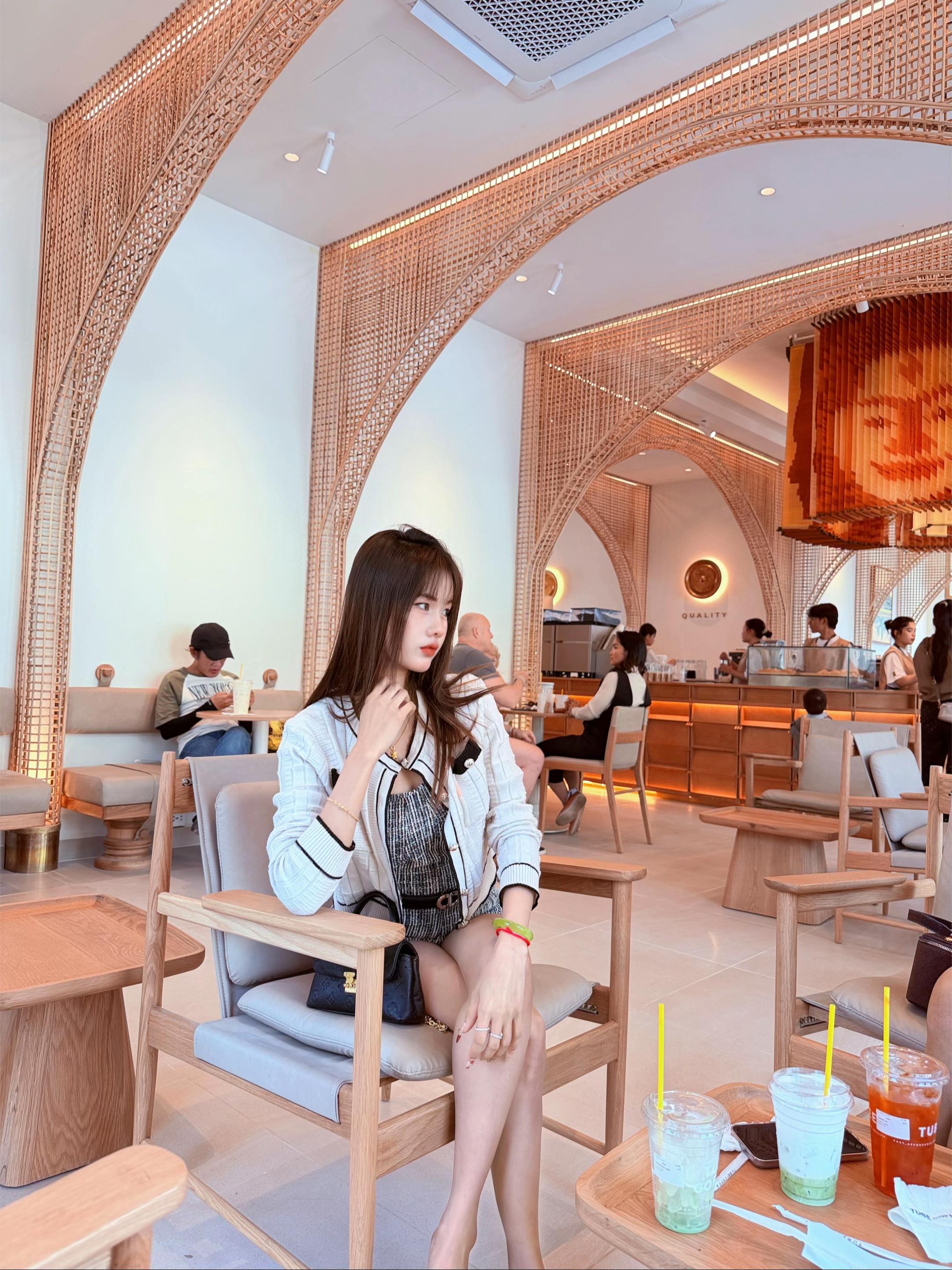@T๐ชญ