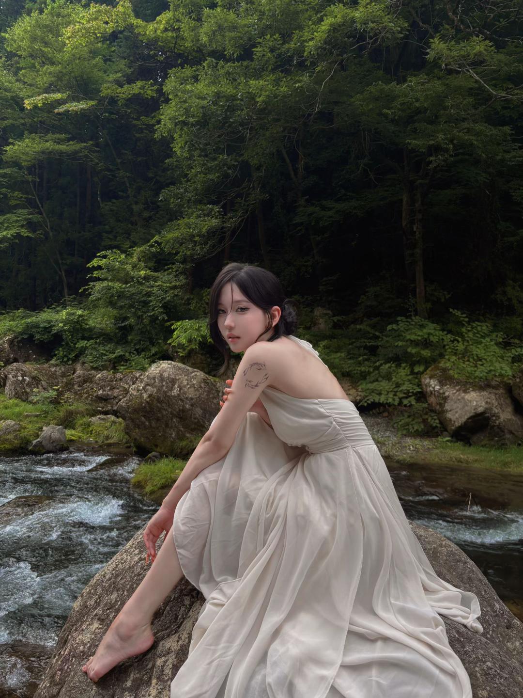 @白紫