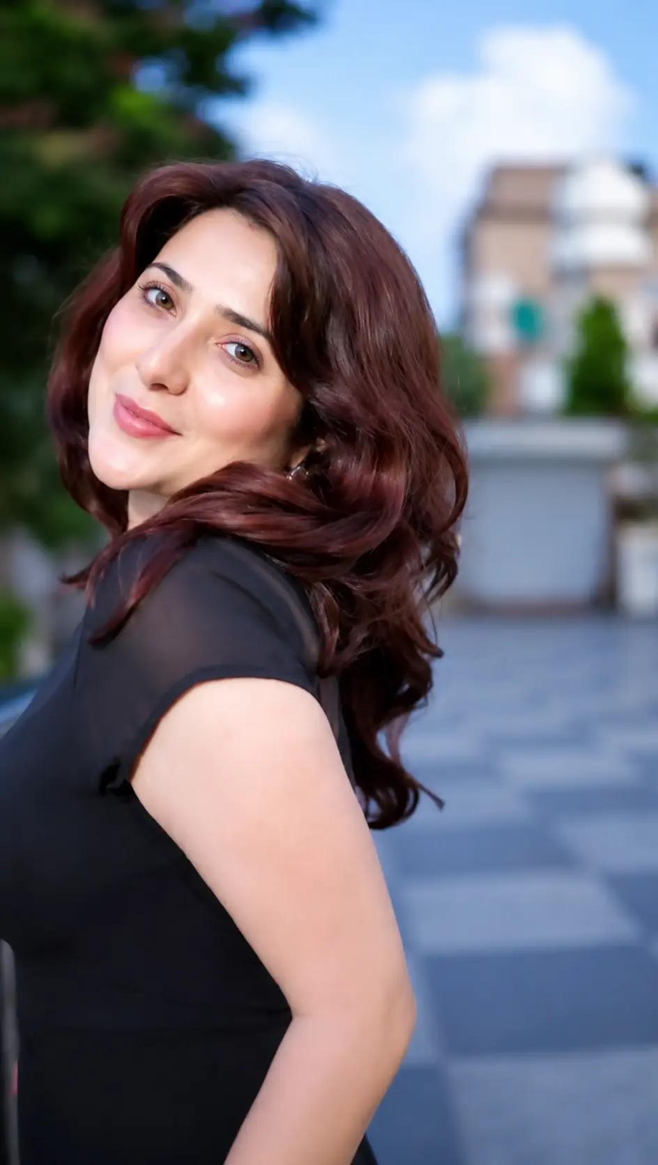 @naazuk
