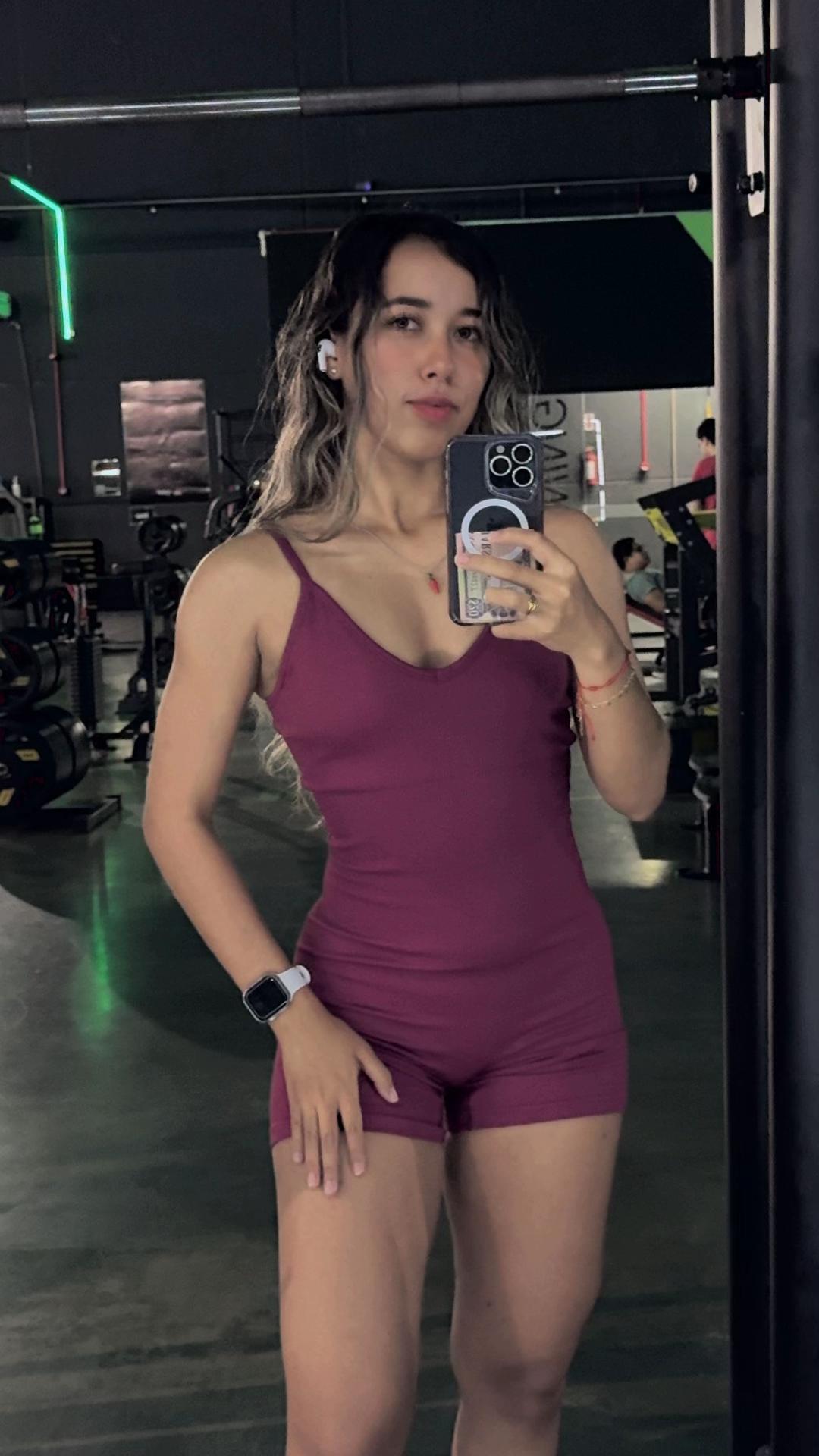@Andreia Gislayne