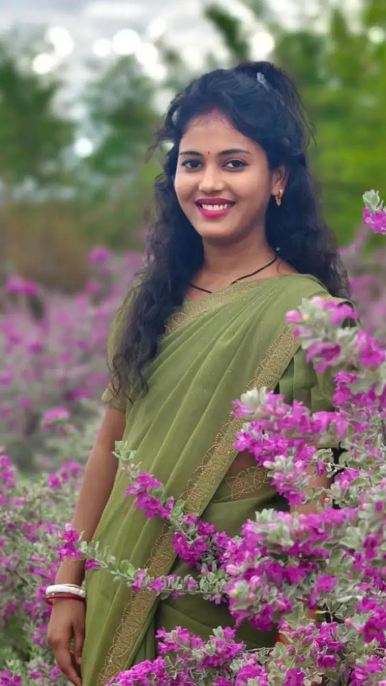 @[] Jyotika roy []