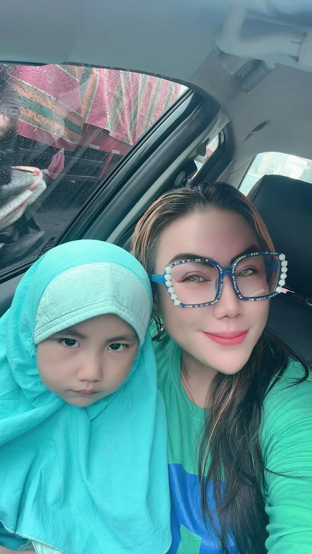 @Ayu Lestari Sari