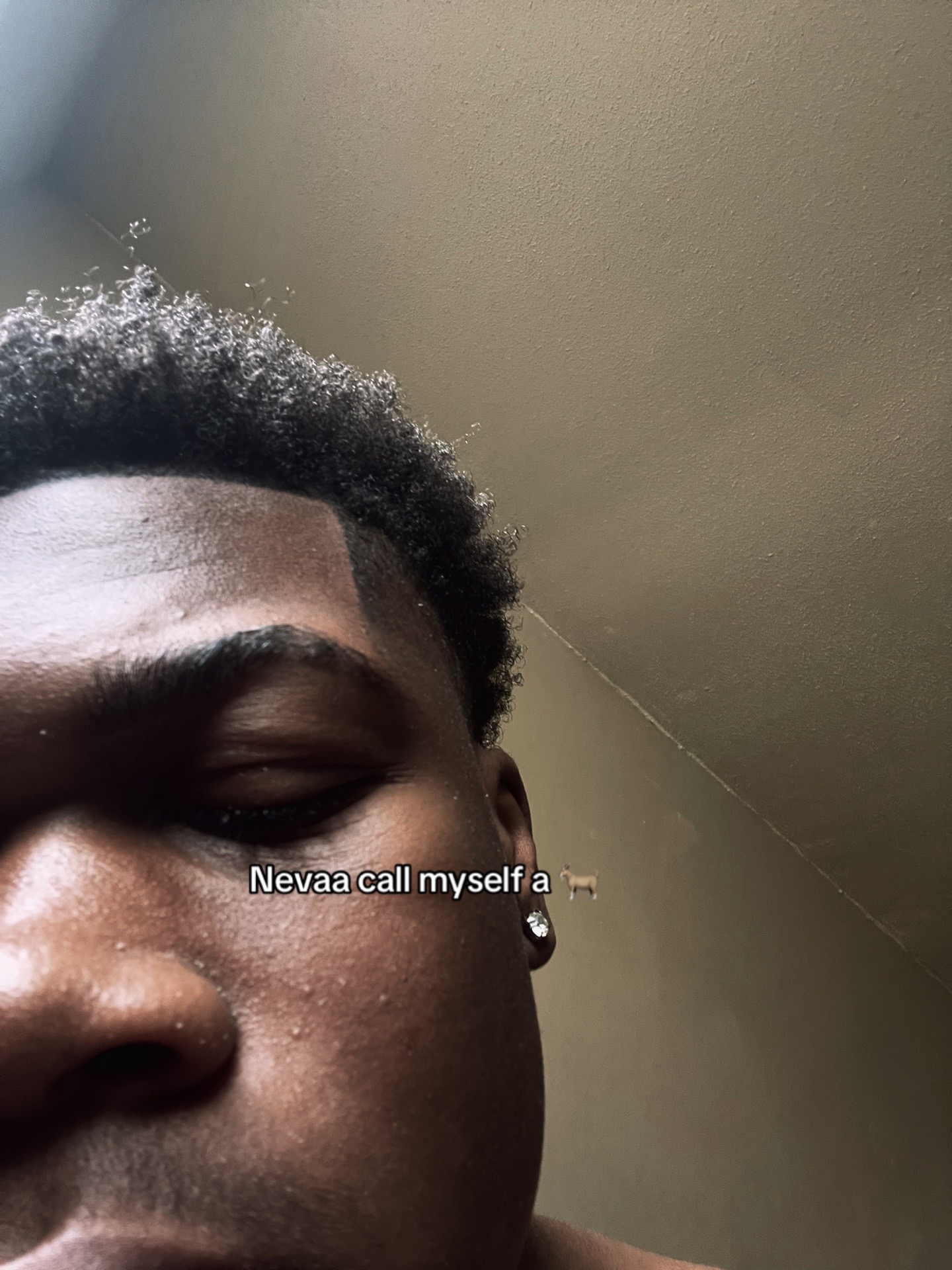 @🦅