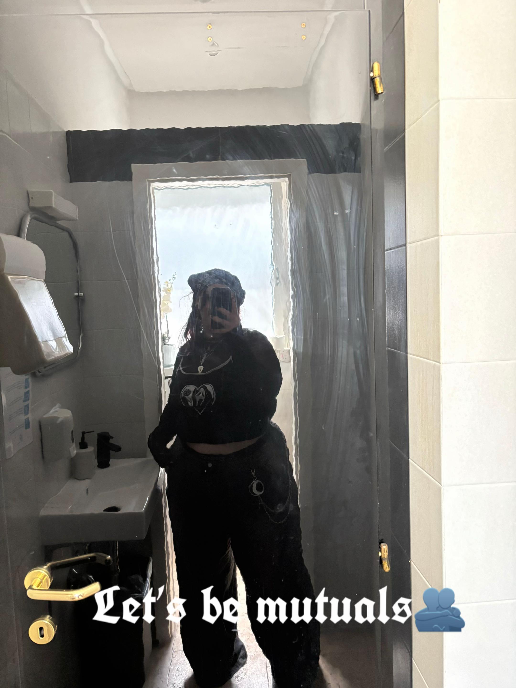 @🖤🦇Lu 🦇🖤