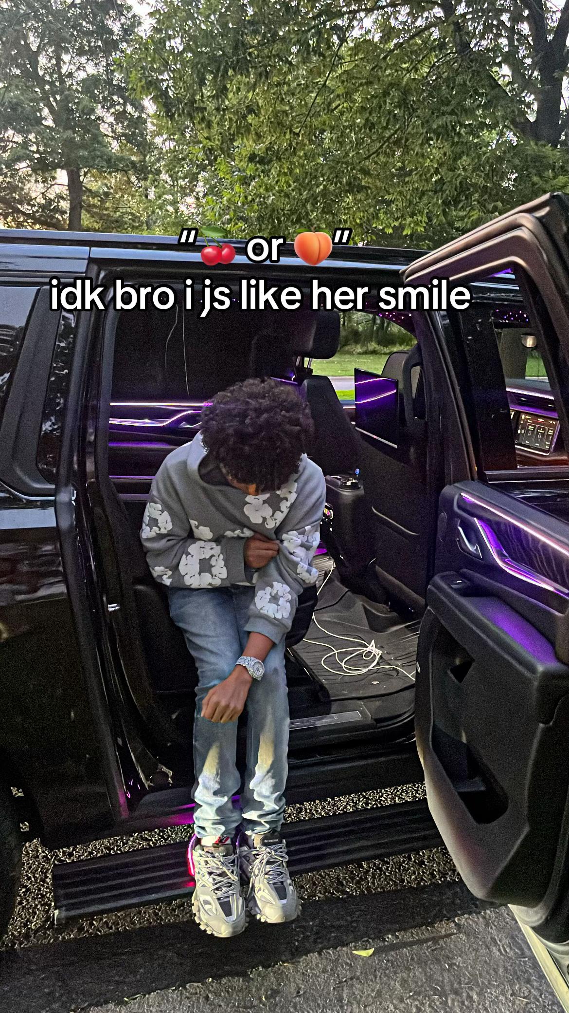 @👁️
