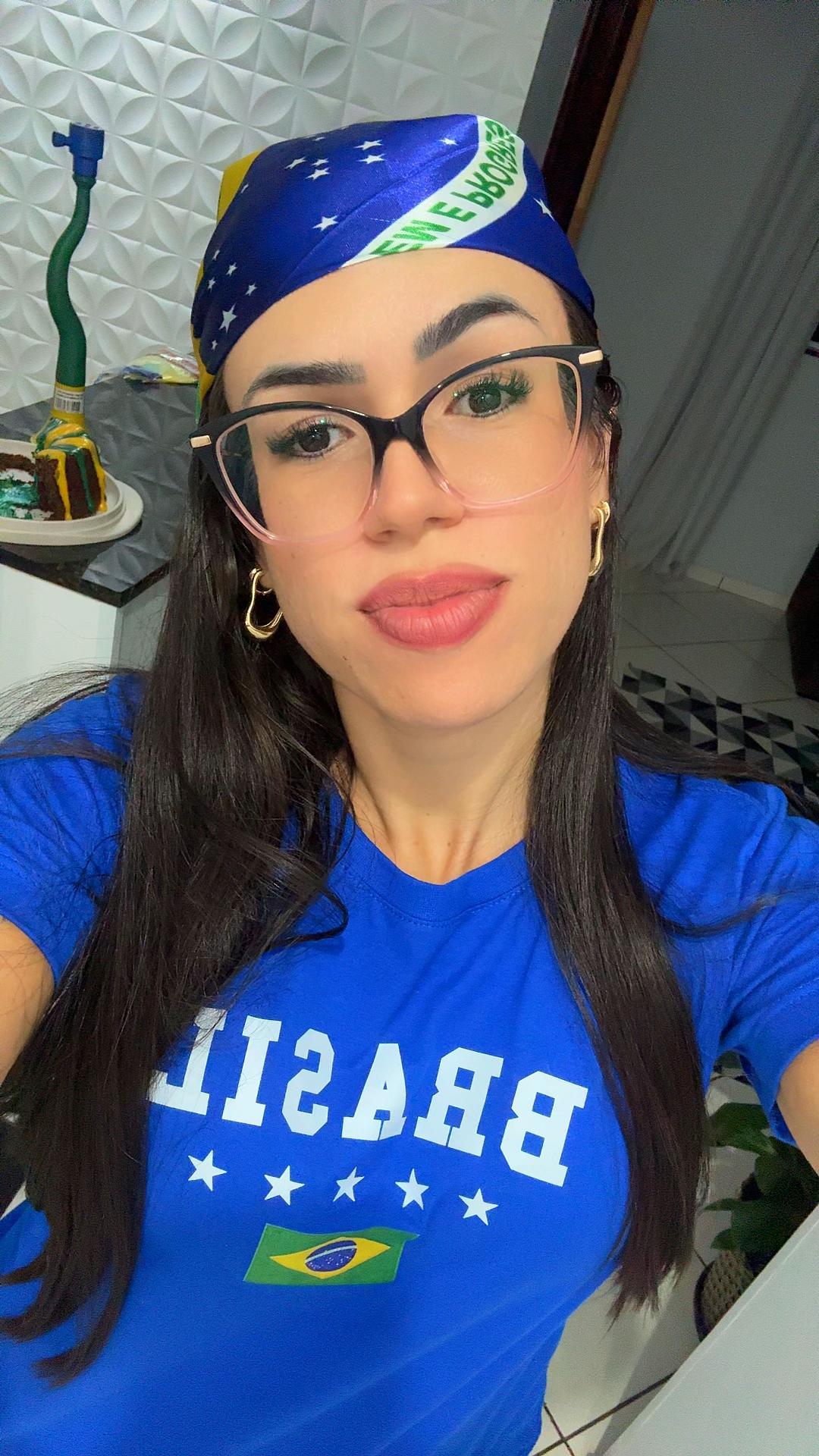 @D&eacute;bora