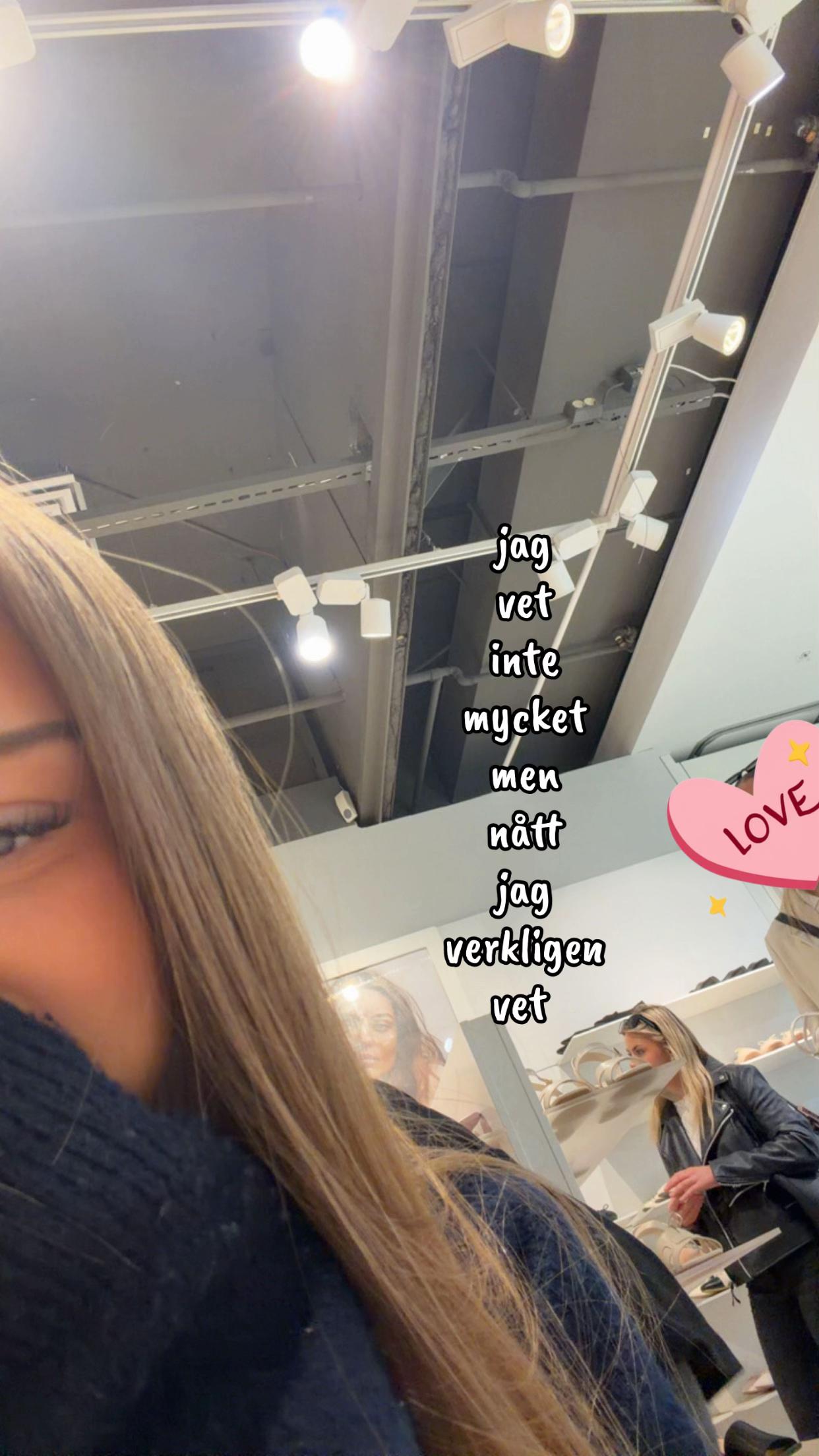 @Spamkonto😇👩🏼❤️💋👨🏽💘🥳