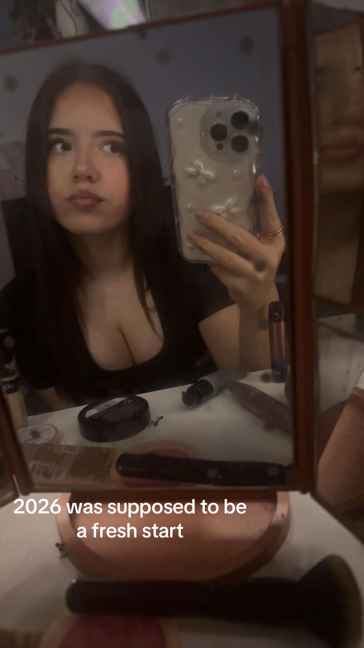 @ellaspam12xx