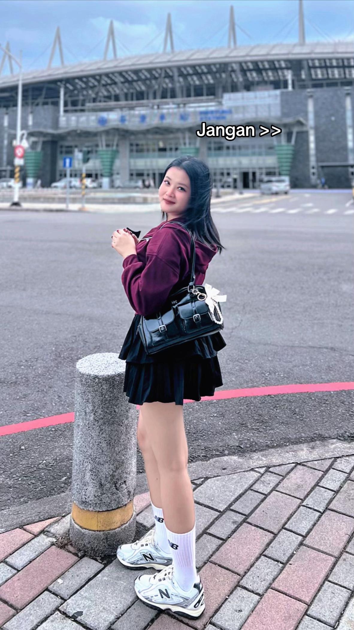 @𝓡
