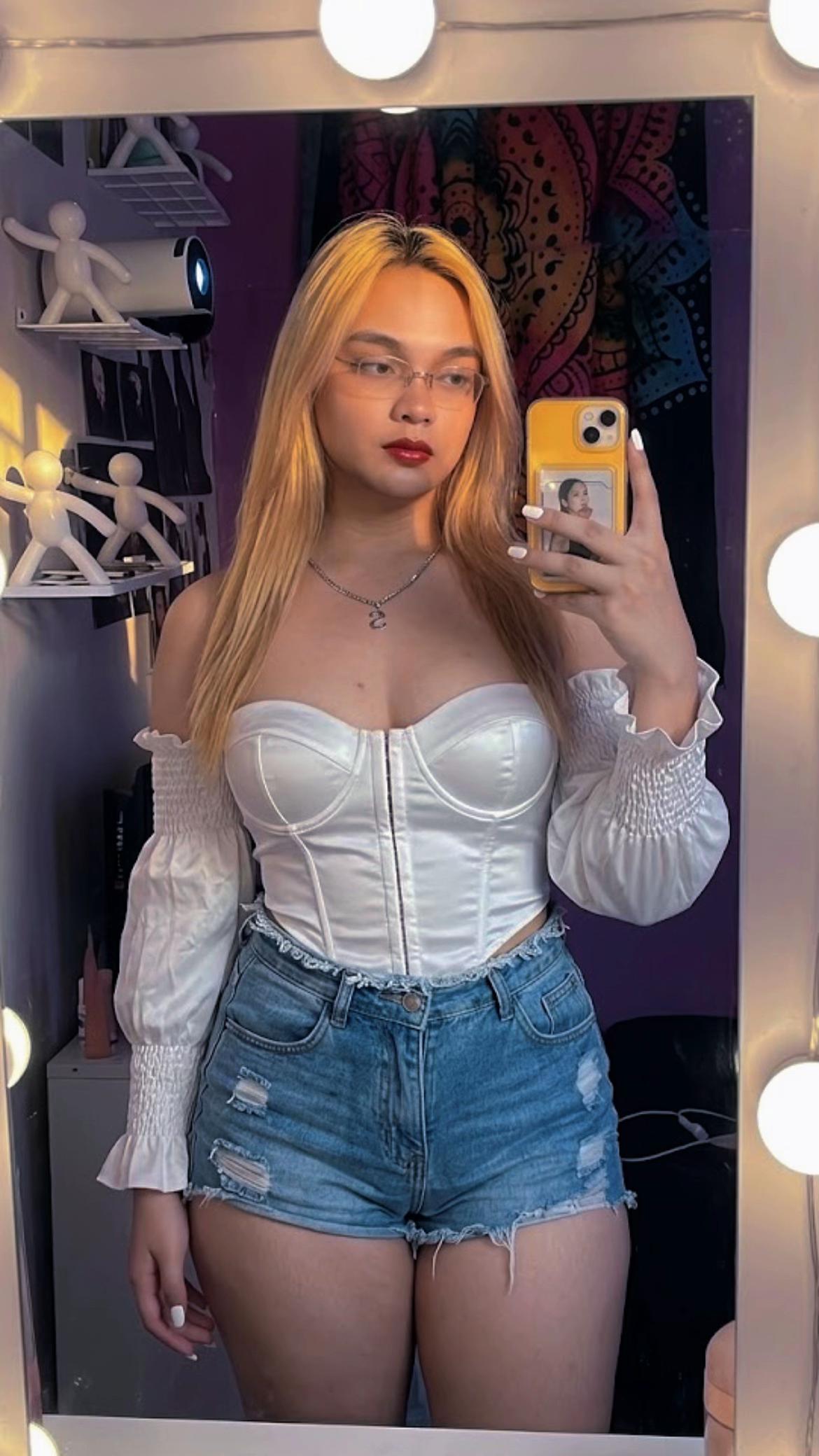 @𝓗𝓸𝓵𝔂.𝓜𝓮𝓰𝓪𝓷💋
