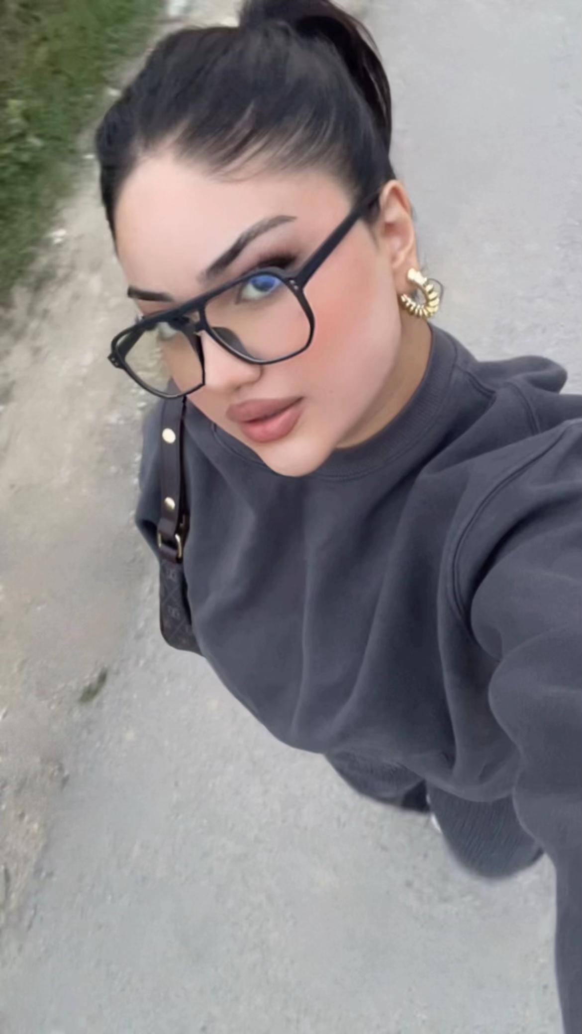 @ℳℰℒℐ̇𝒦ℰ