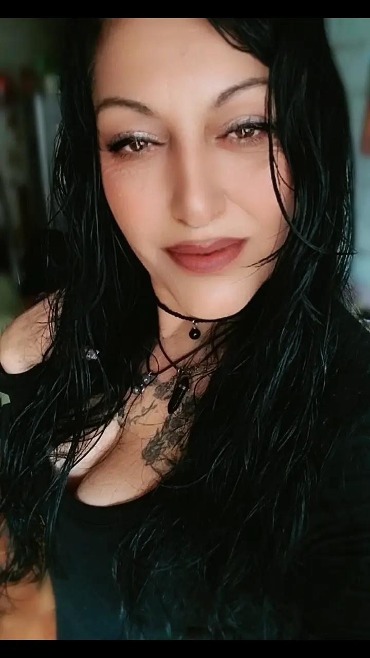 @morenita ✌️💋