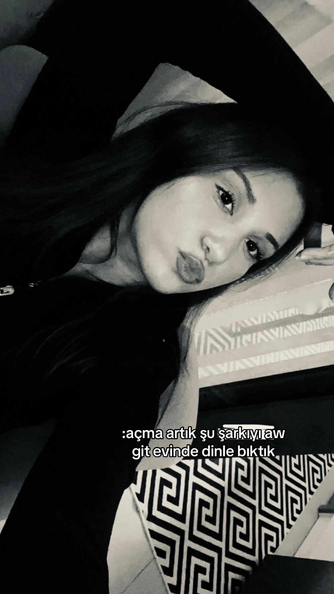 @𝒞ℯ𝓎𝓁𝒾𝓃