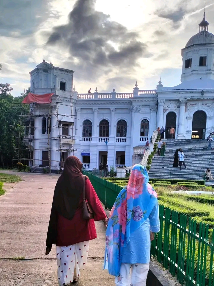 @Rupsa Chowdhury🦋