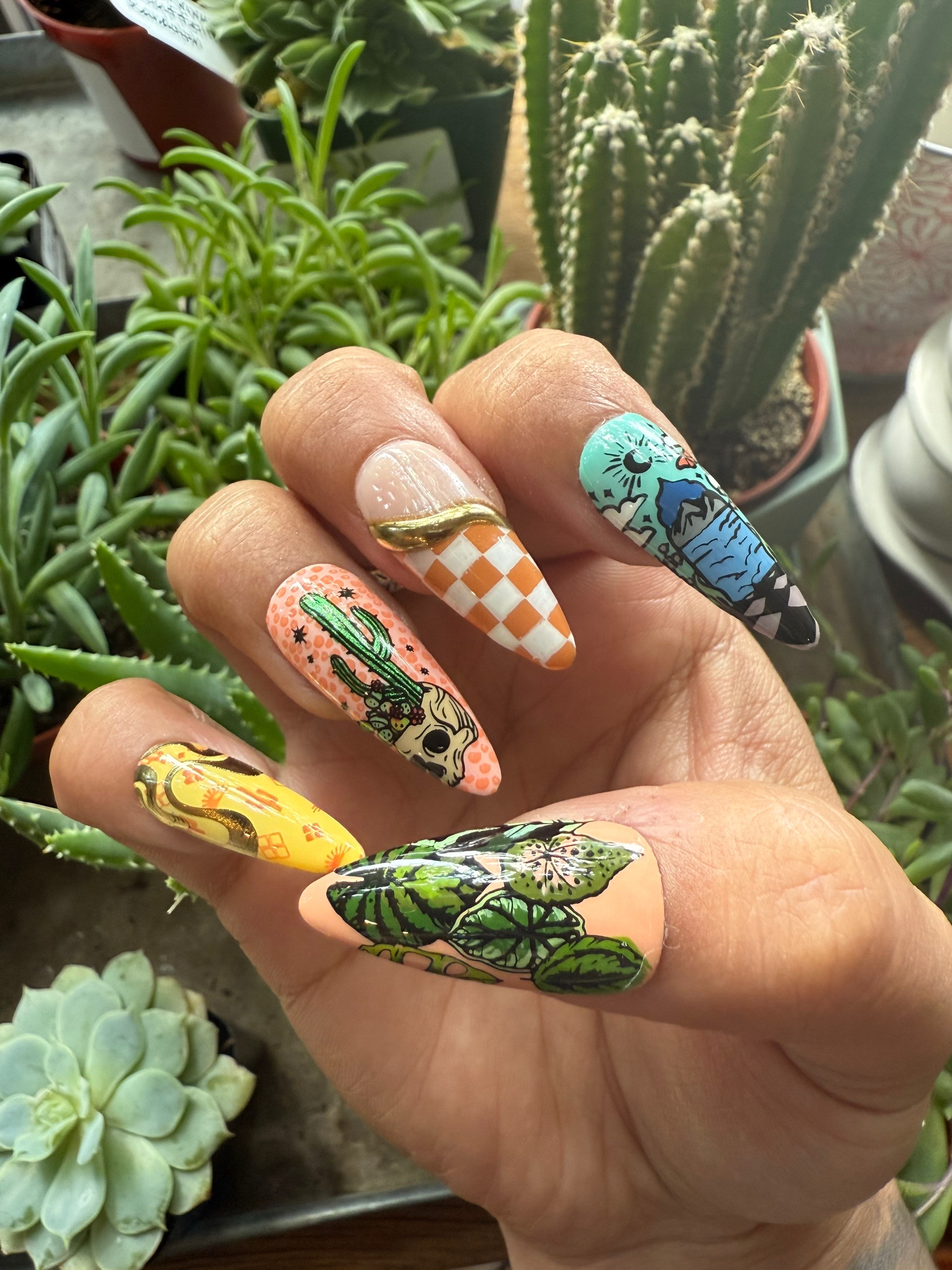 @NailsByMikki