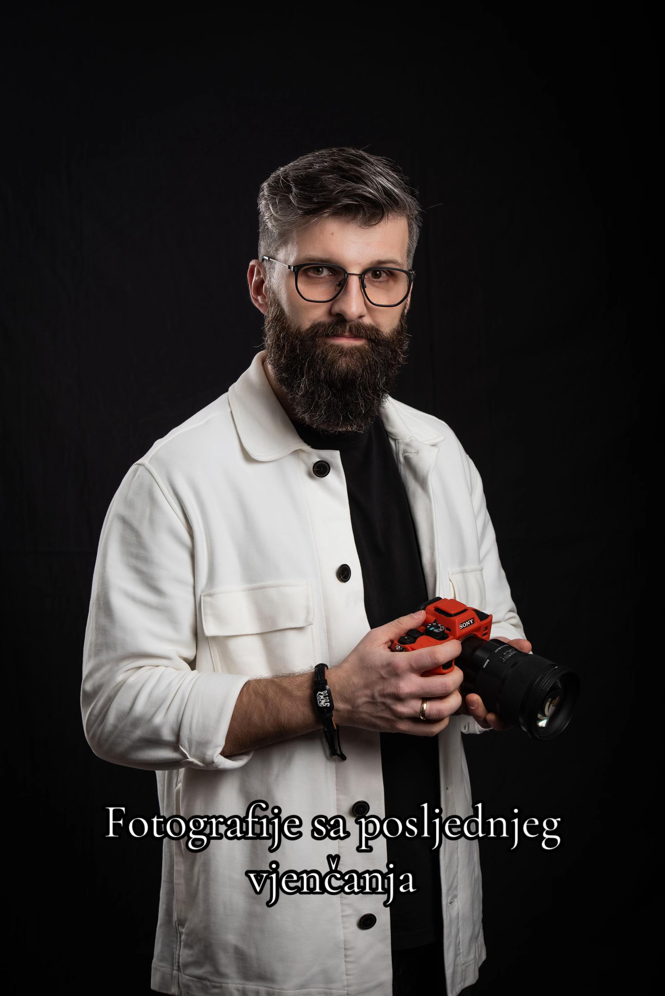 @Lazar | Photographer