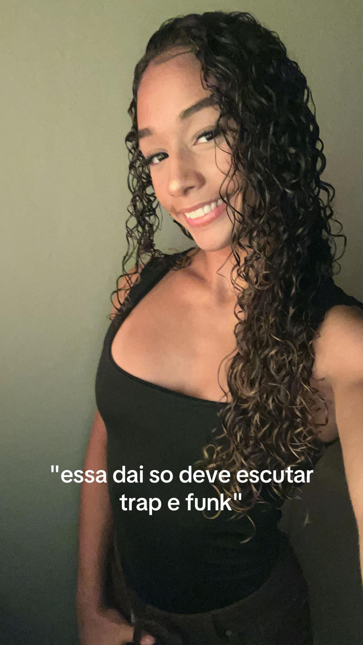 @dudasmaciel_