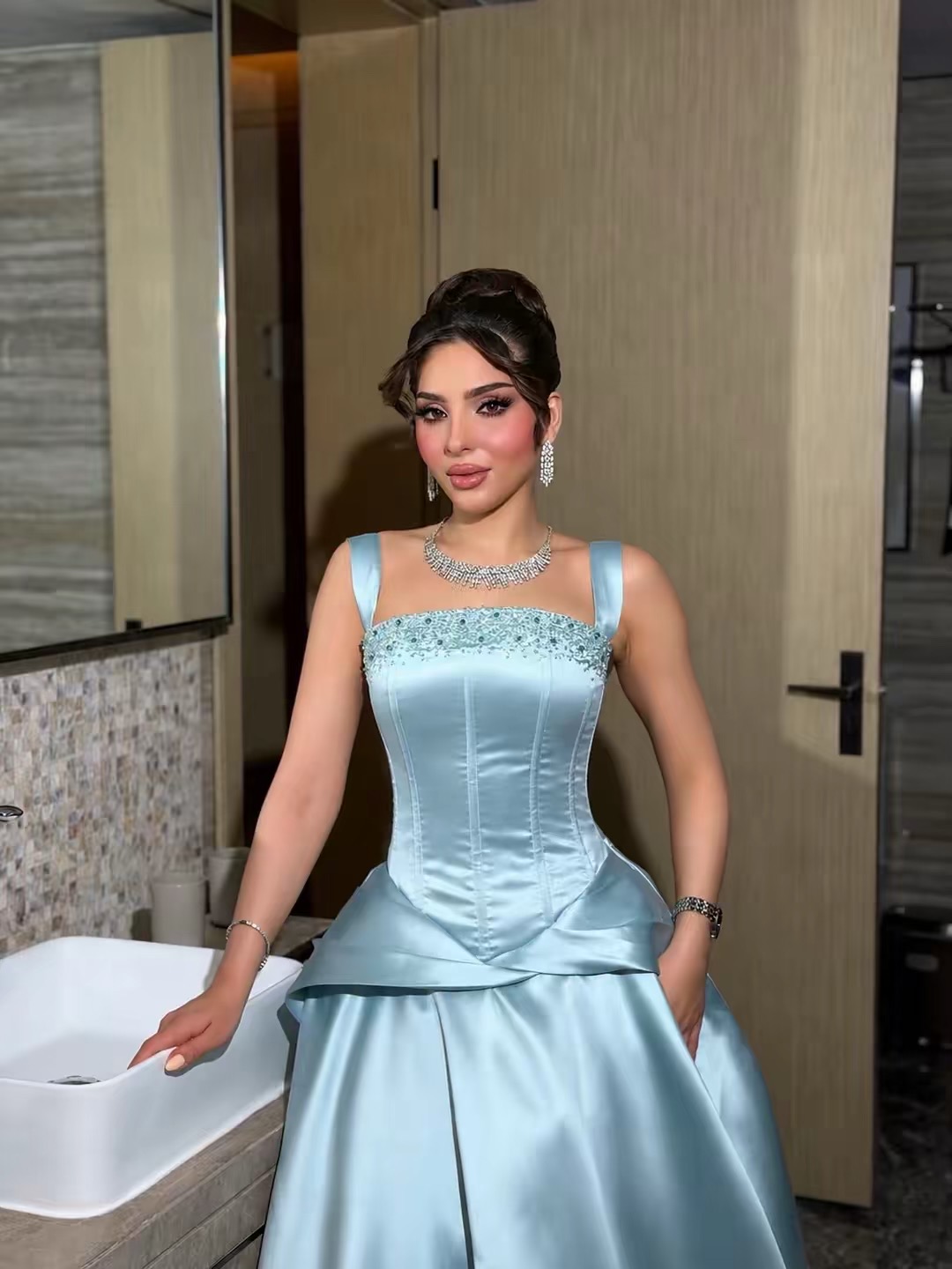 @المصممة الهنوف الخريّف