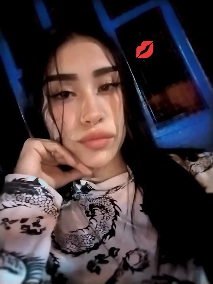 @๐๐ฆ๐ ๐ฅ๐ข๐ฉ๐ฉ๐ข๐