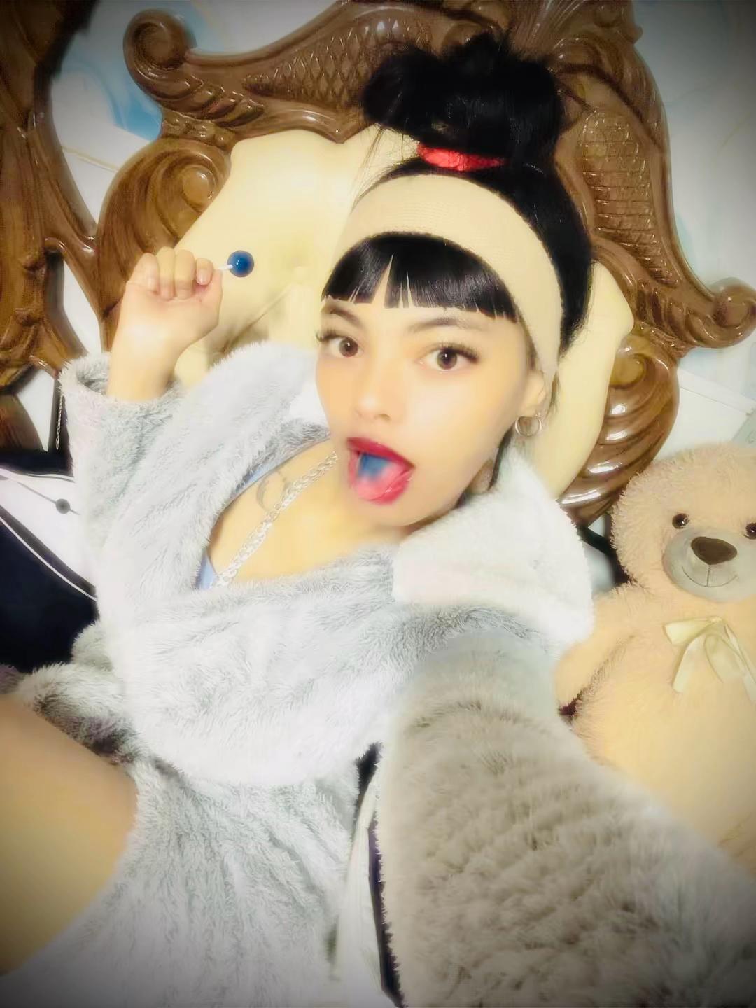 @nayadams🤍.