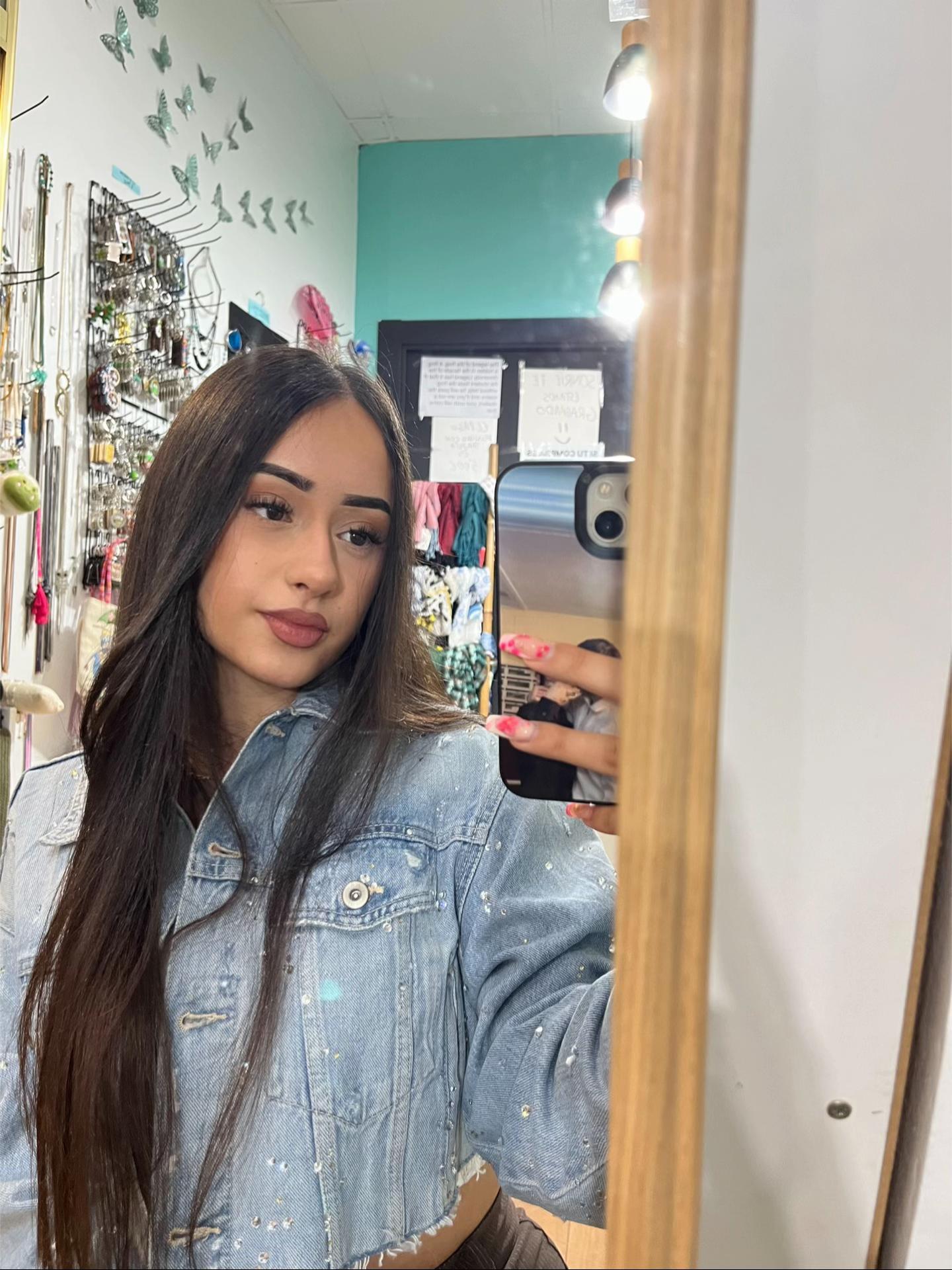 @Ana Elsa