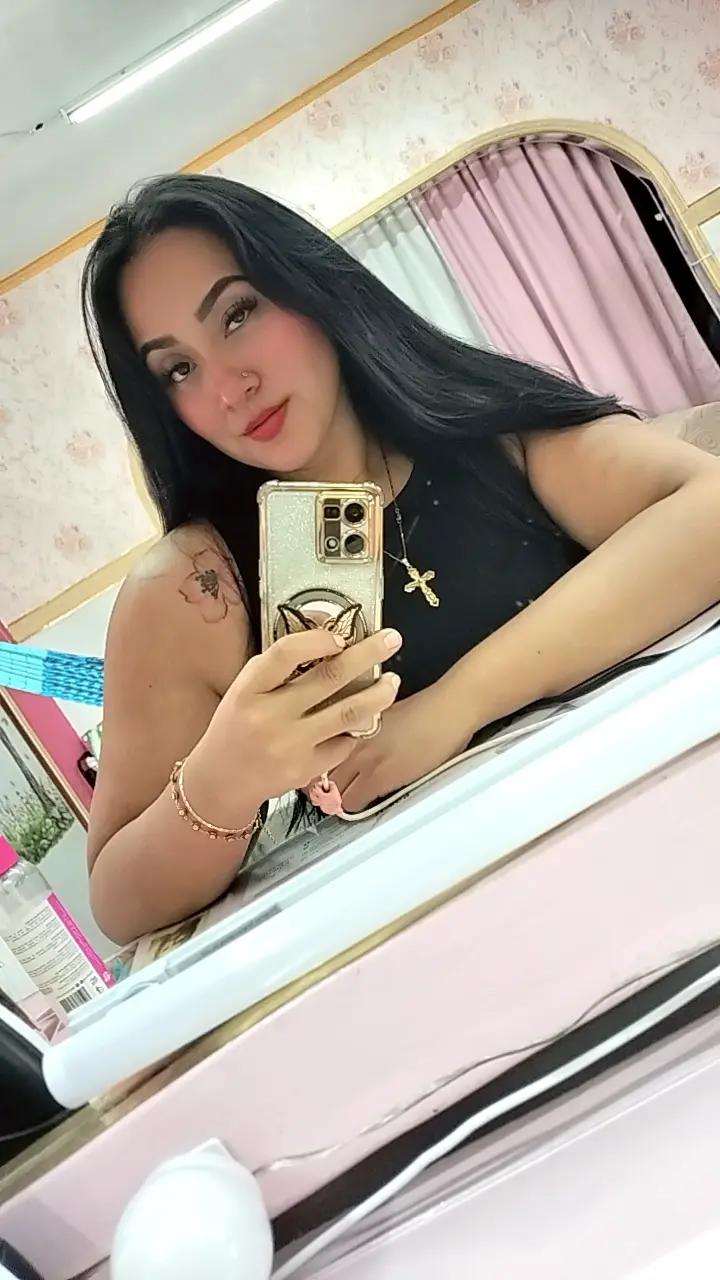 @༒༻ .・FARI・.༺༒ 💋