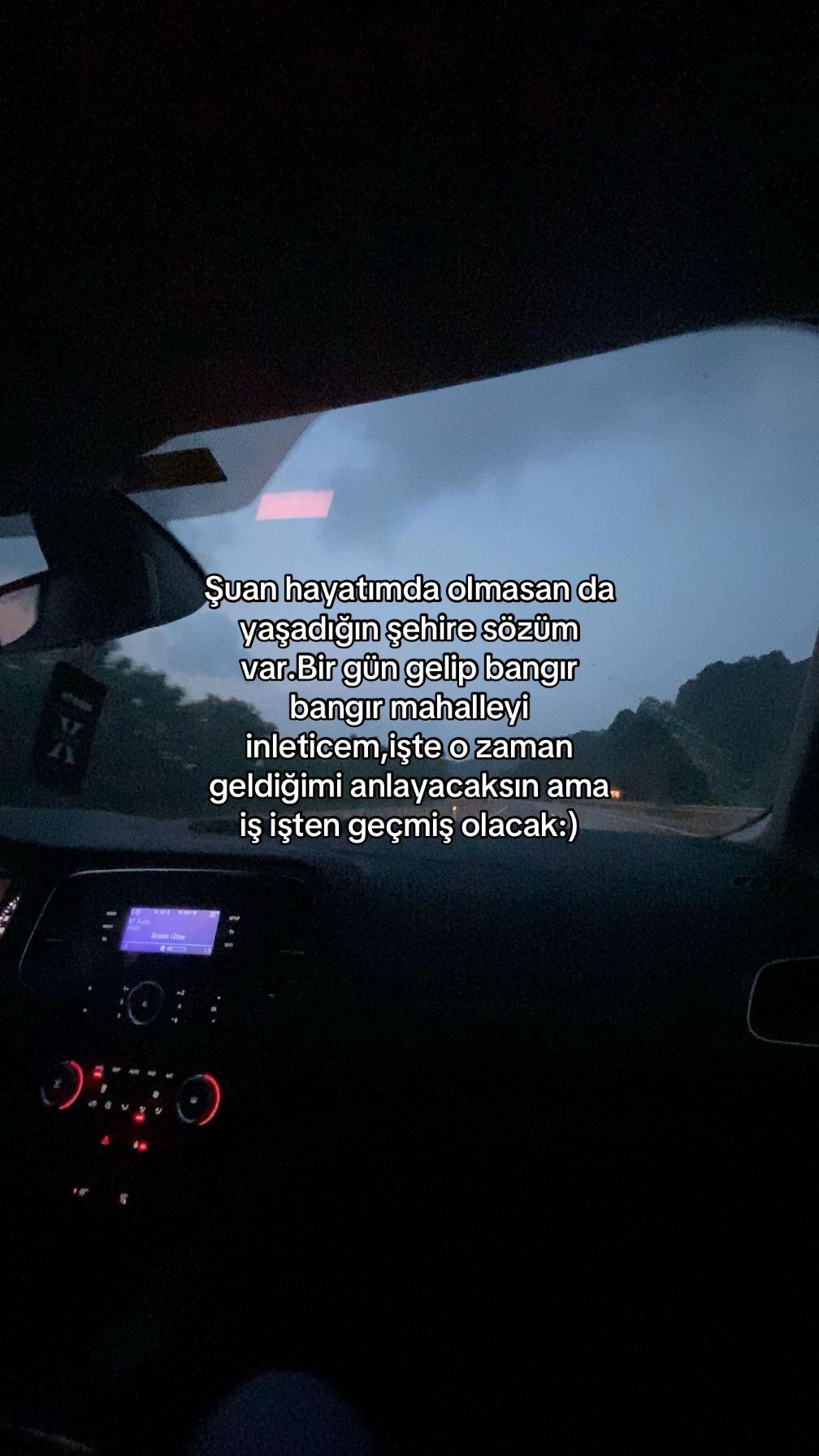 @𝒩