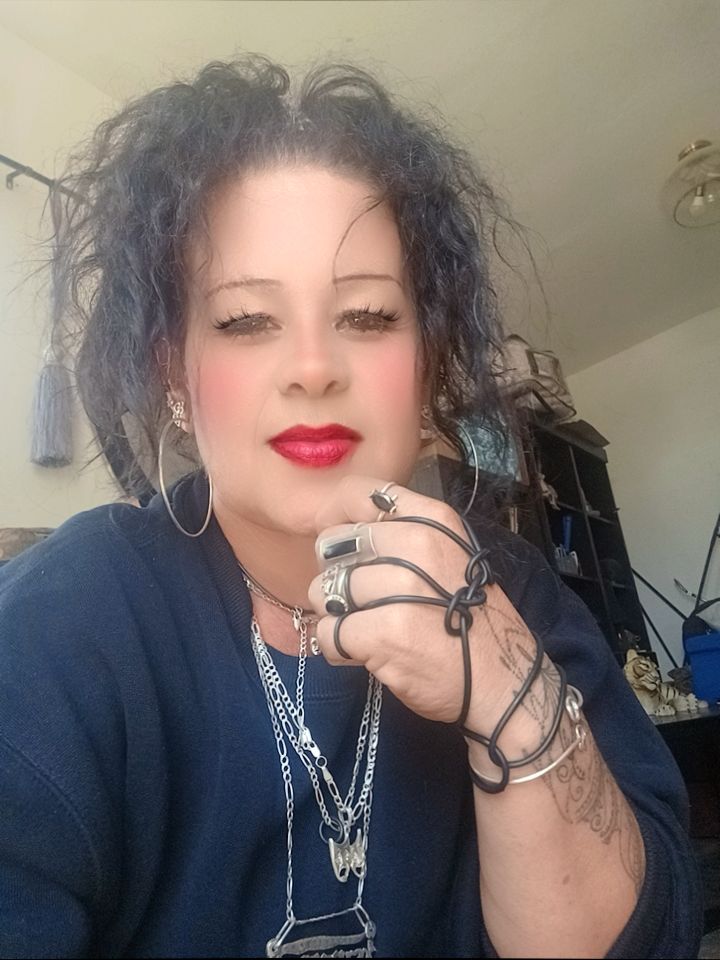 @🖤𝕷𝖆 𝖈𝖍𝖆𝖕𝖎𝖘🩶 🎭 💋