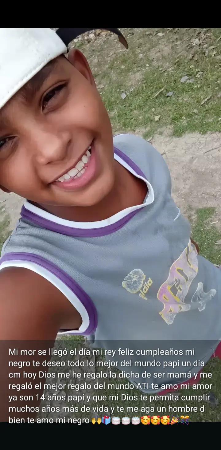 @la de ojitos lindos ๐
