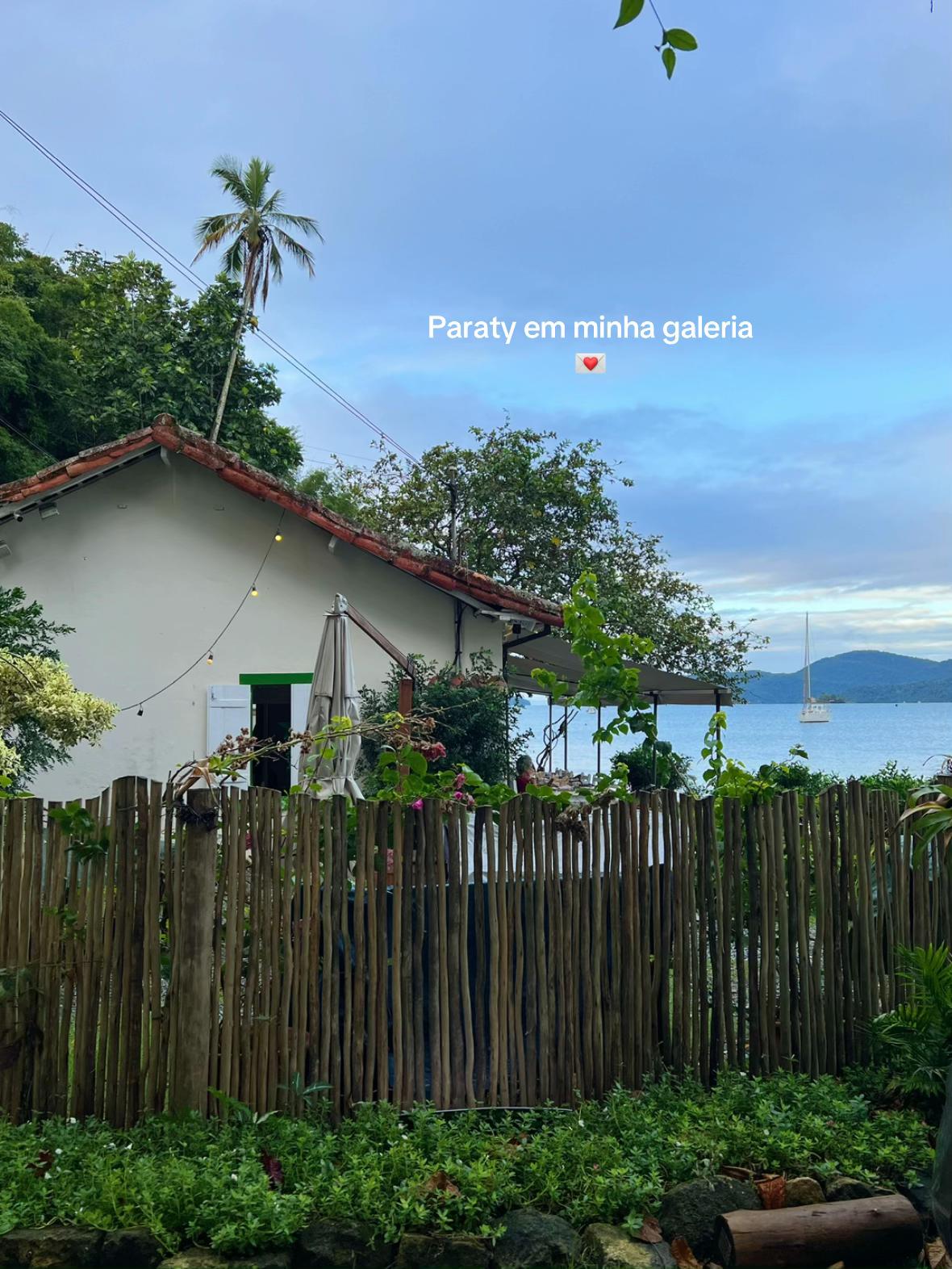 @Tha&iacute;s 💌