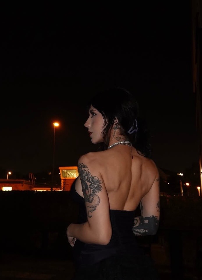 @Scarlett Bordeaux