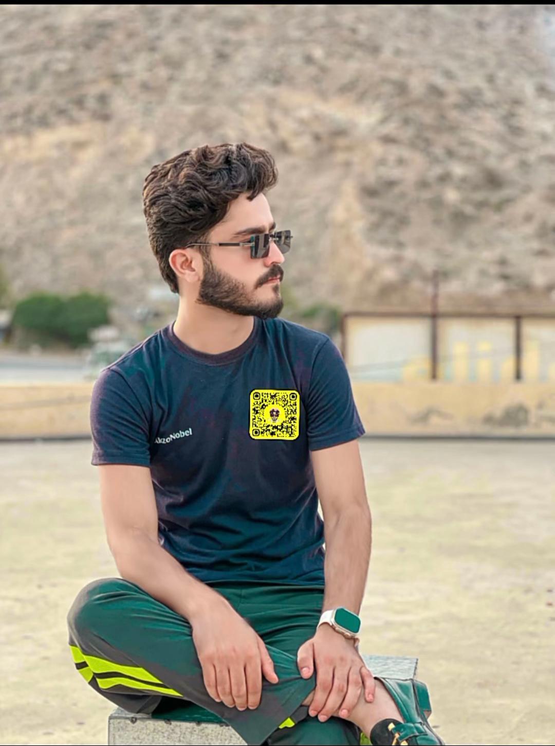 @𝑯🥀بلوچ