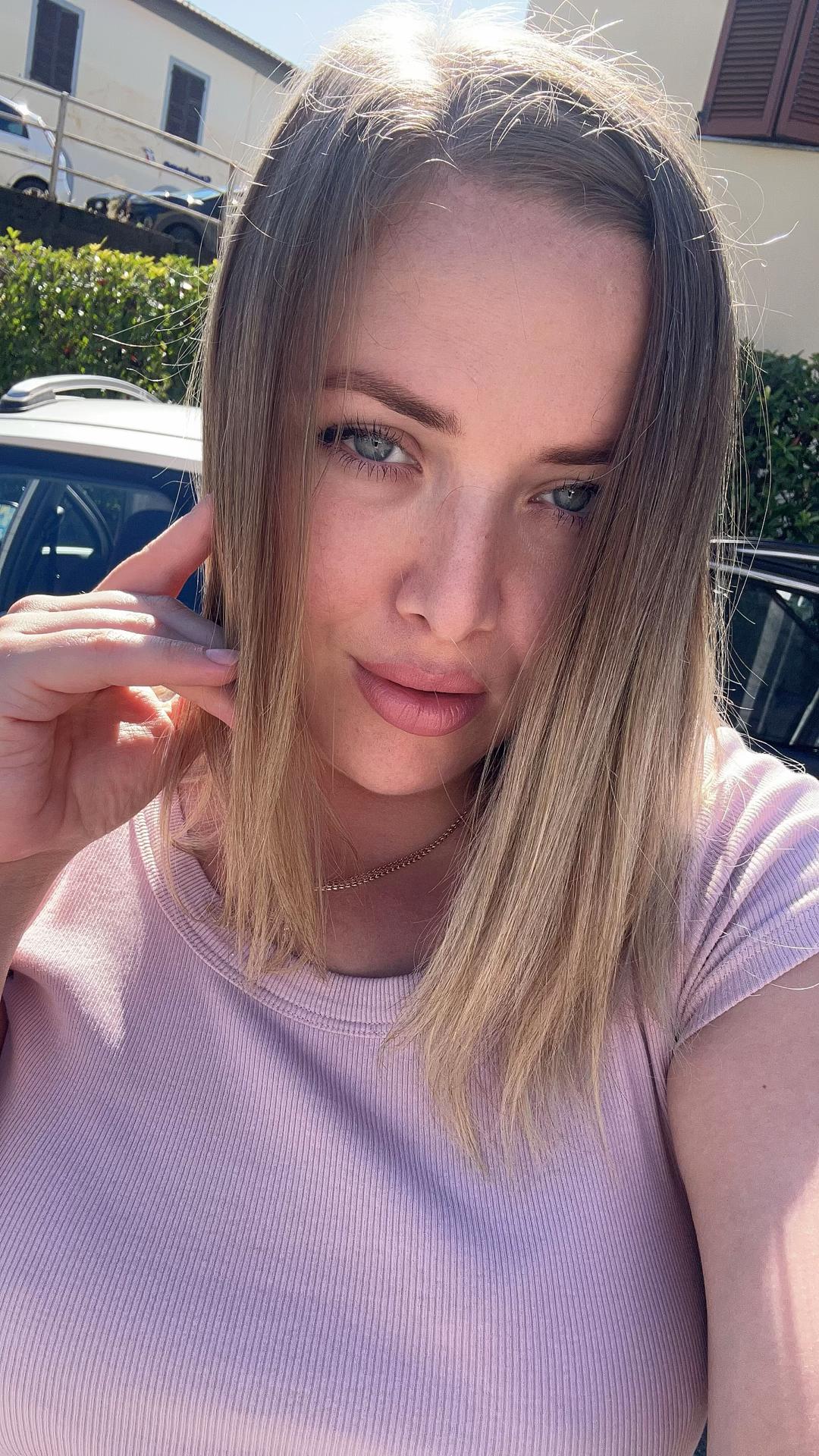 @Felicia