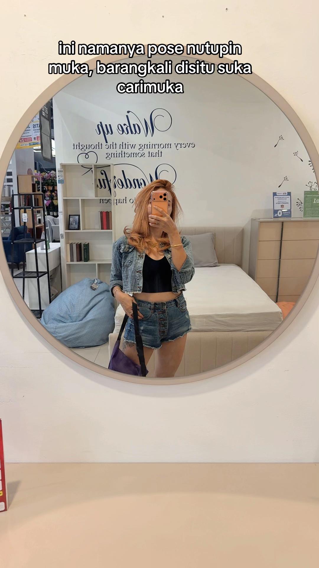 @Lovelyariani
