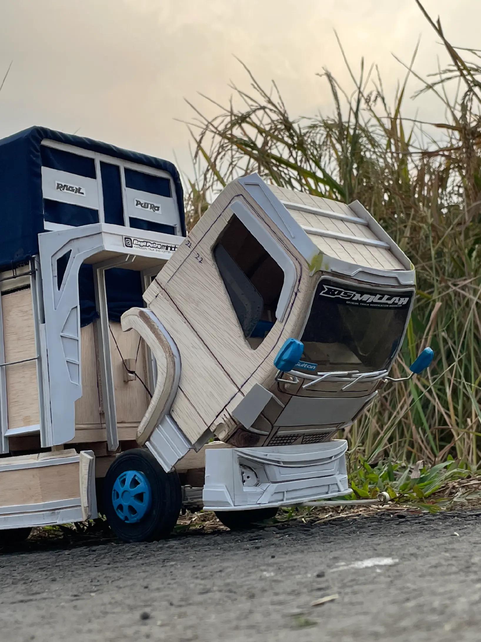 @RAGIL PUTRO MINIATUR