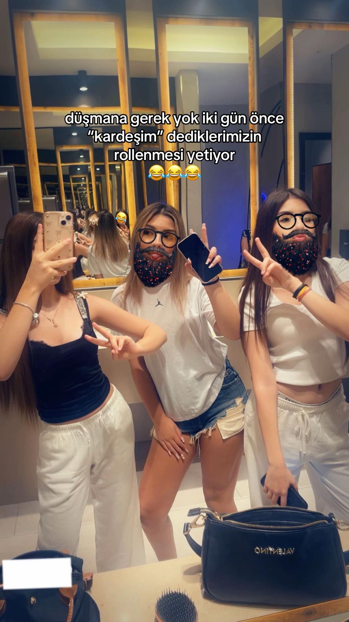 @leyaann