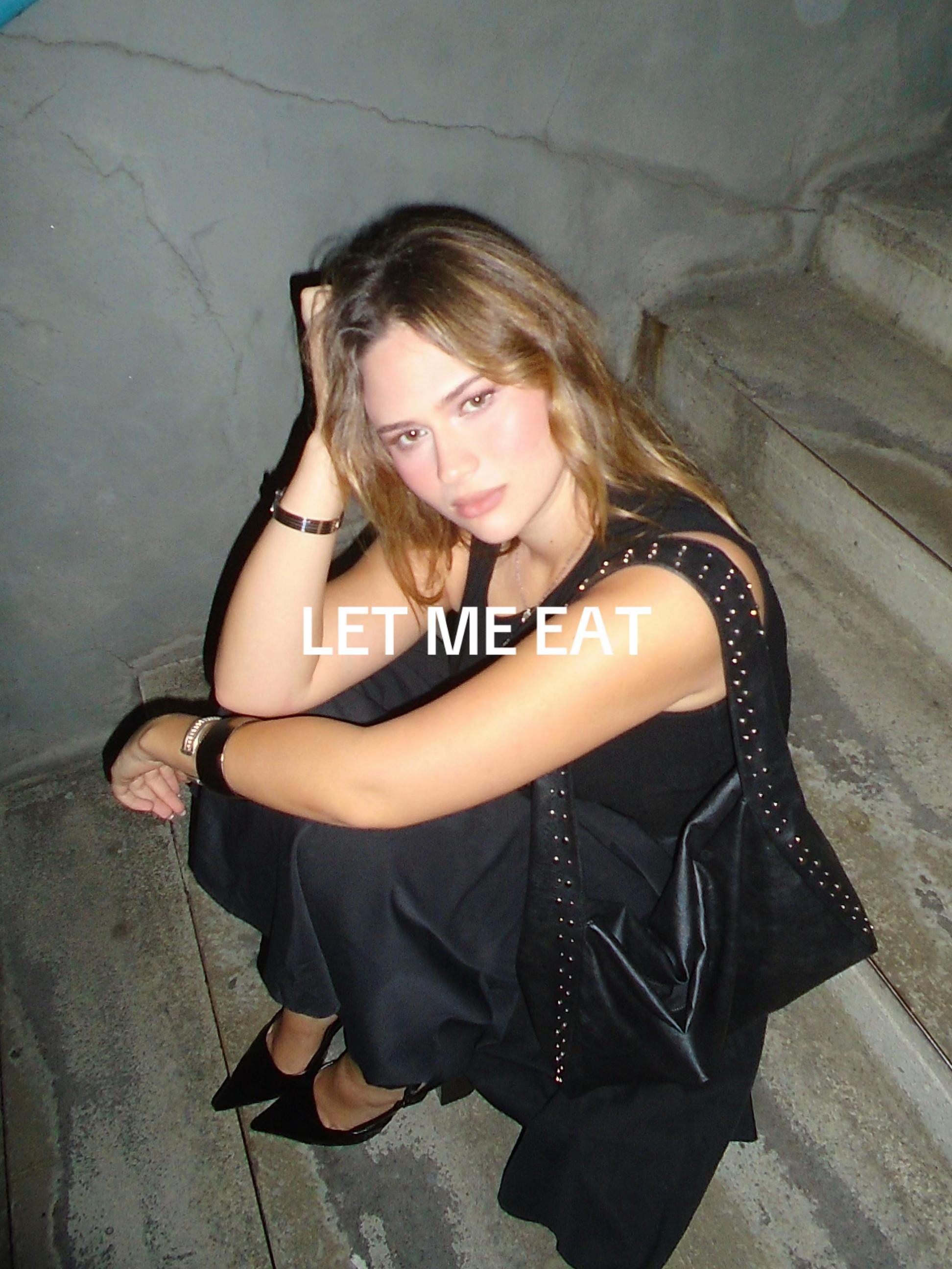 @zuzzz.i