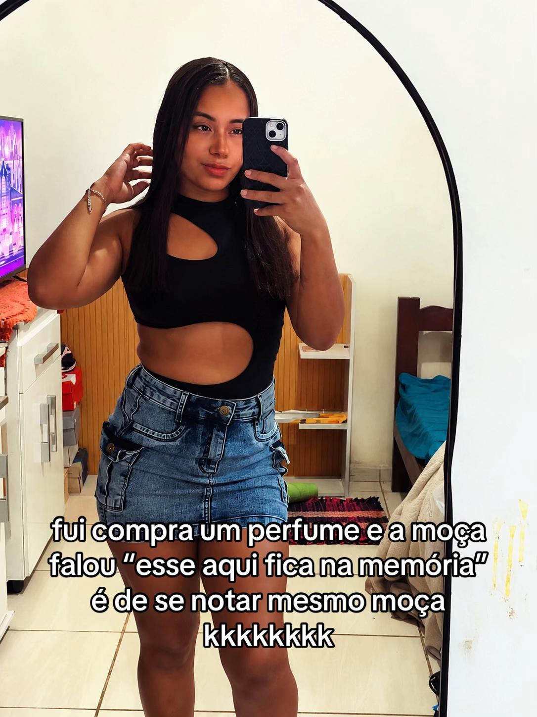 @itsnaraelle