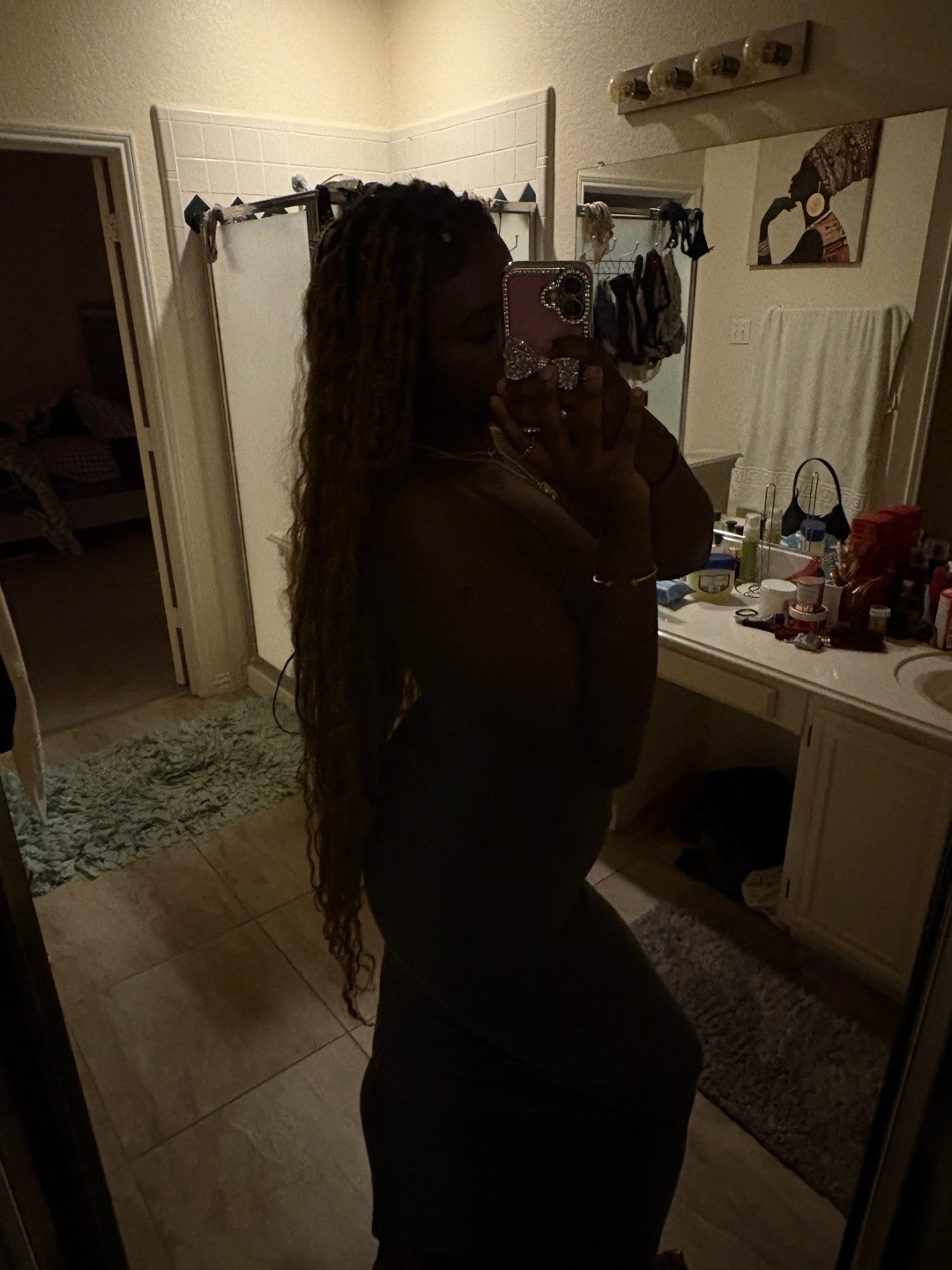 @queen b👑