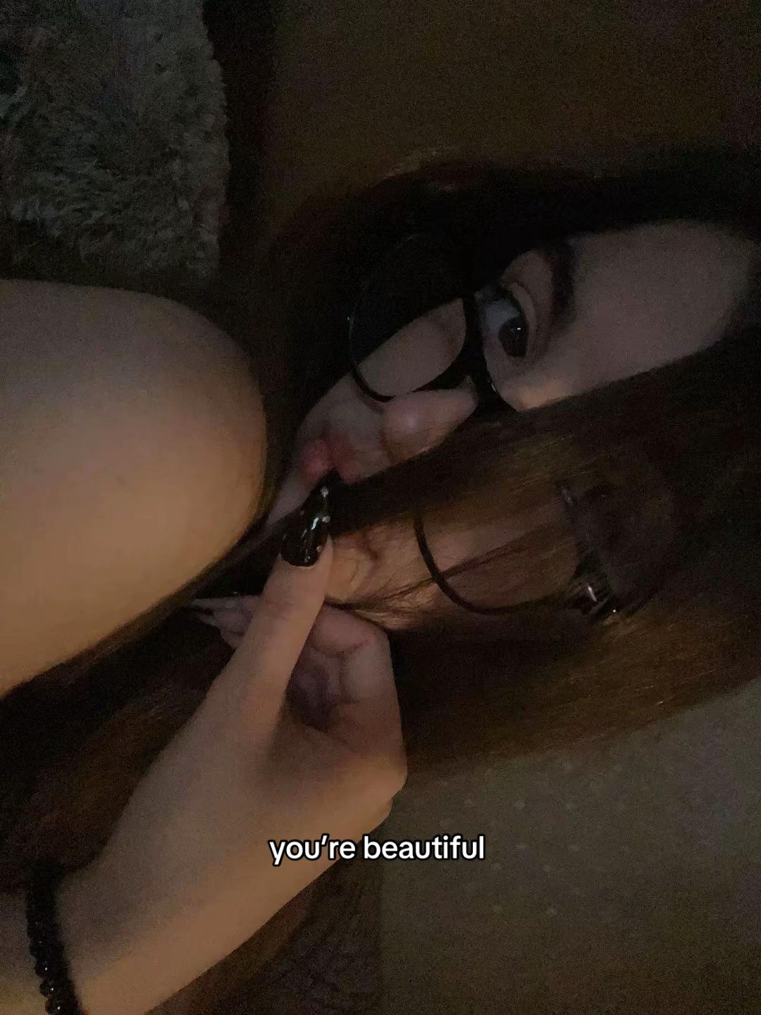 @вика