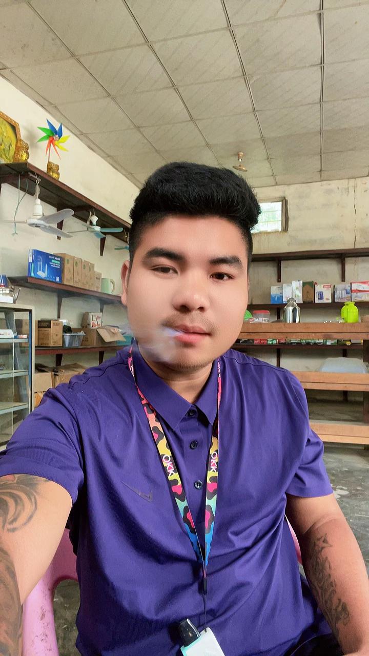 @😘😘Chit kyaw😘😘