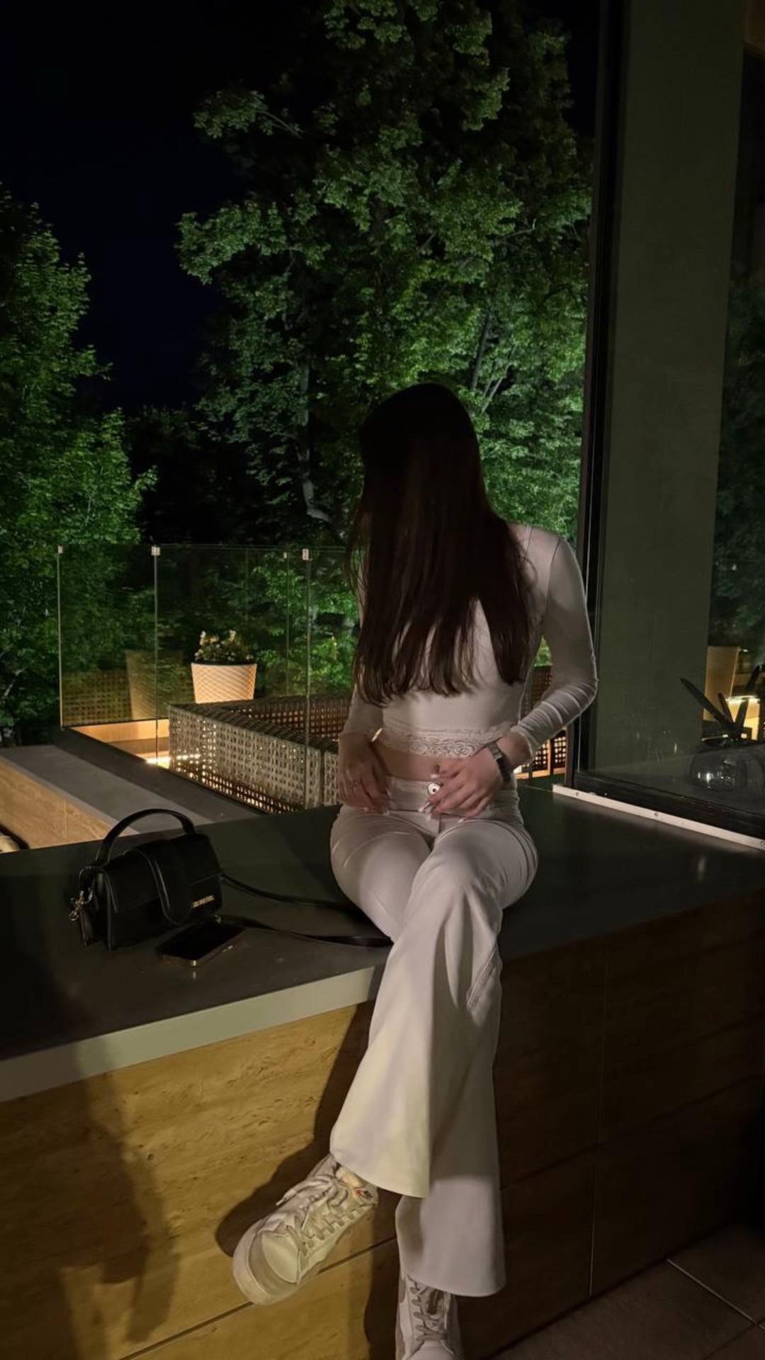 @j.frvryoung9