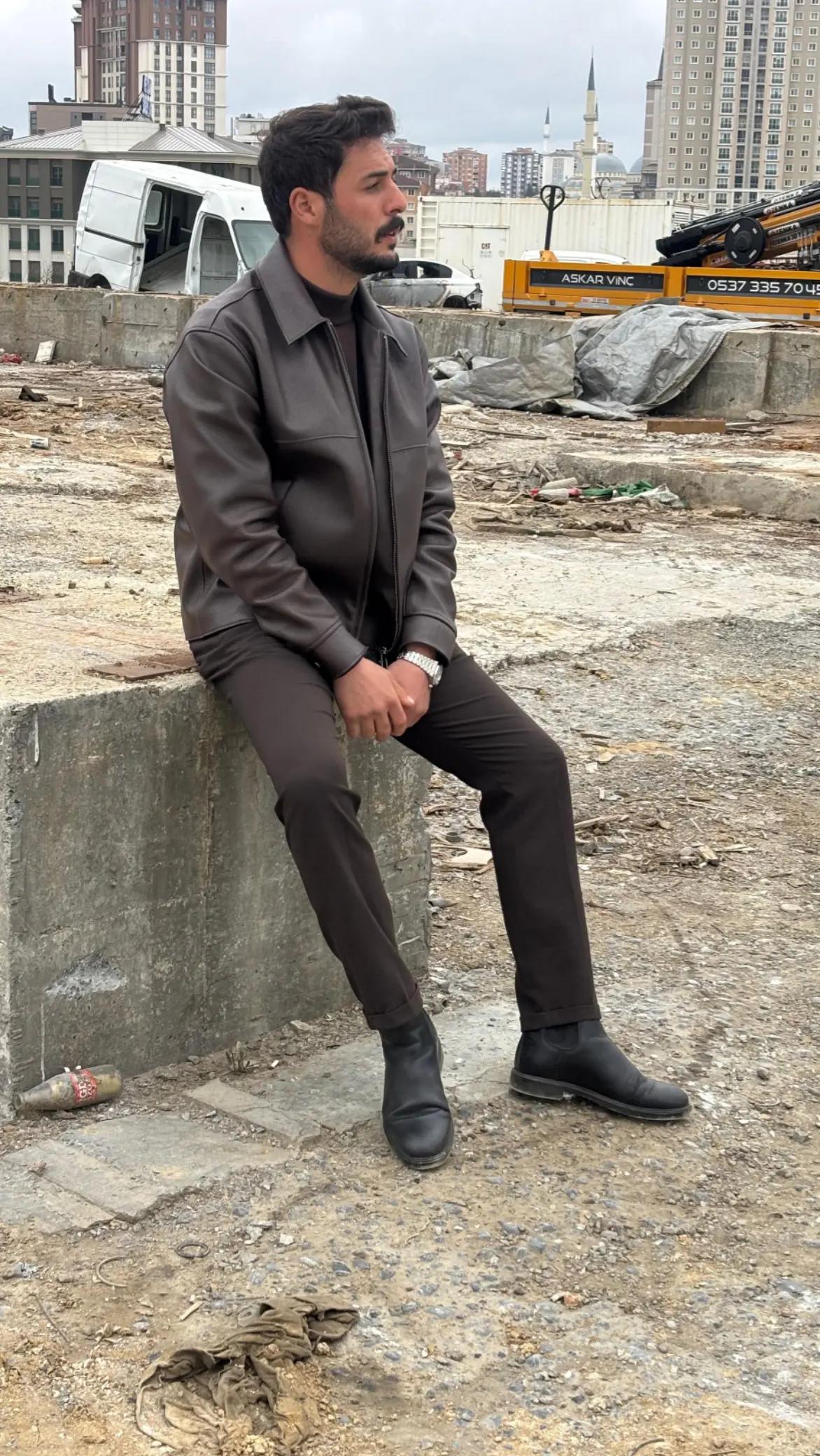 @ateş ışıldar