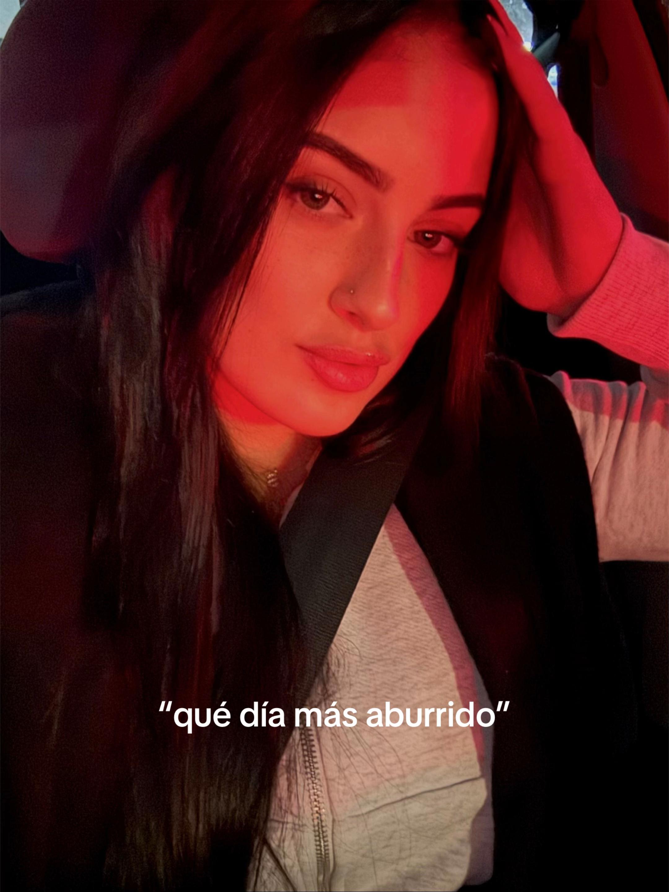 @seleenapereezz