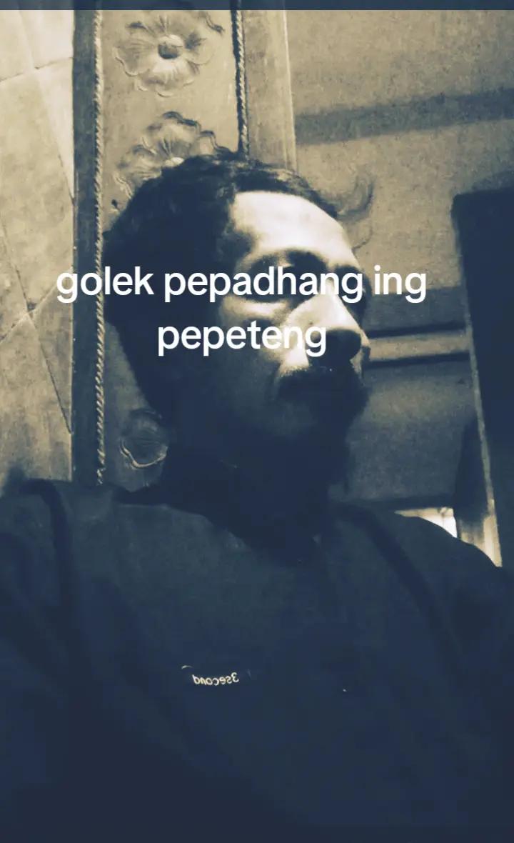 @Gombey