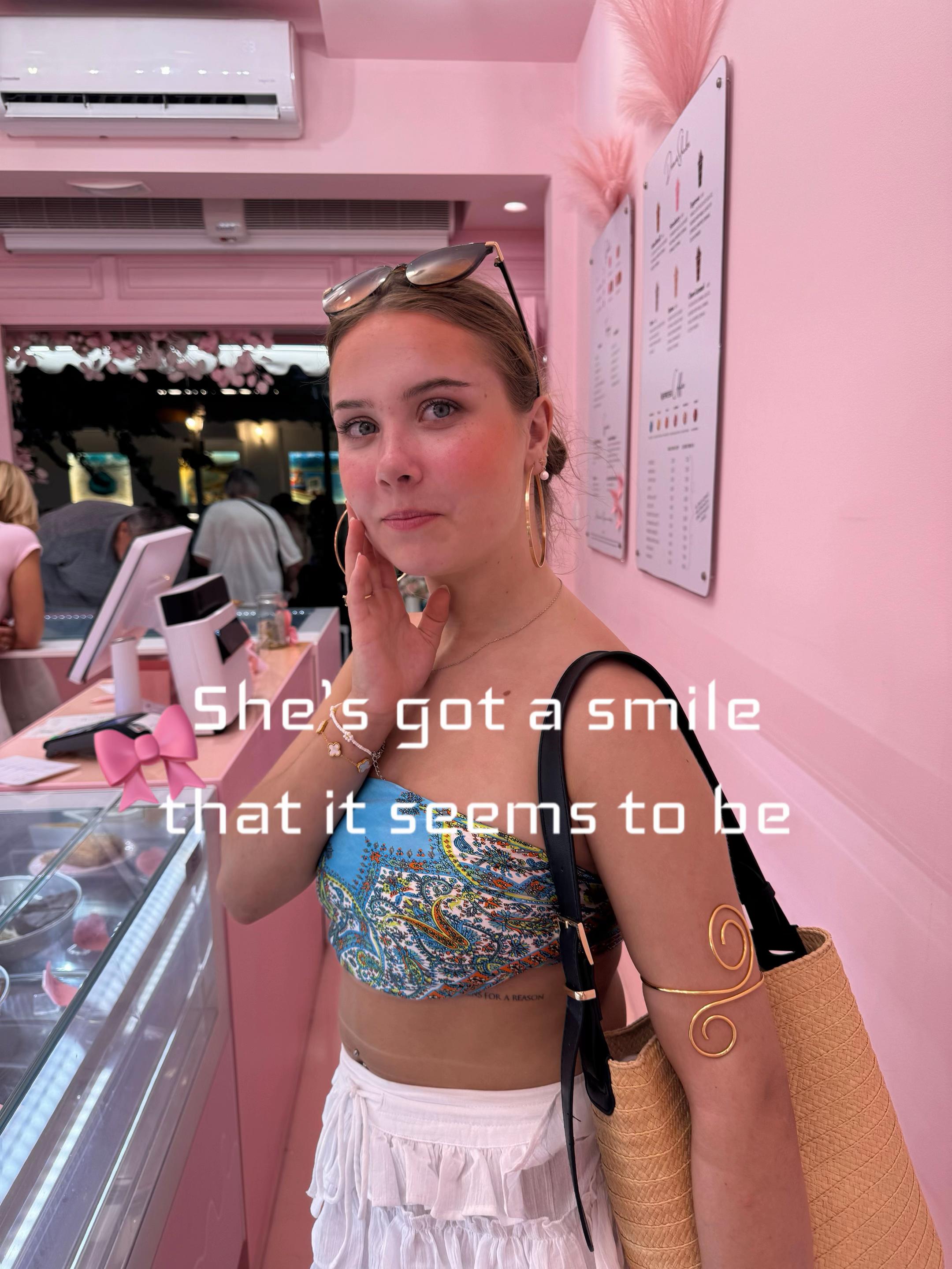 @celinestokka