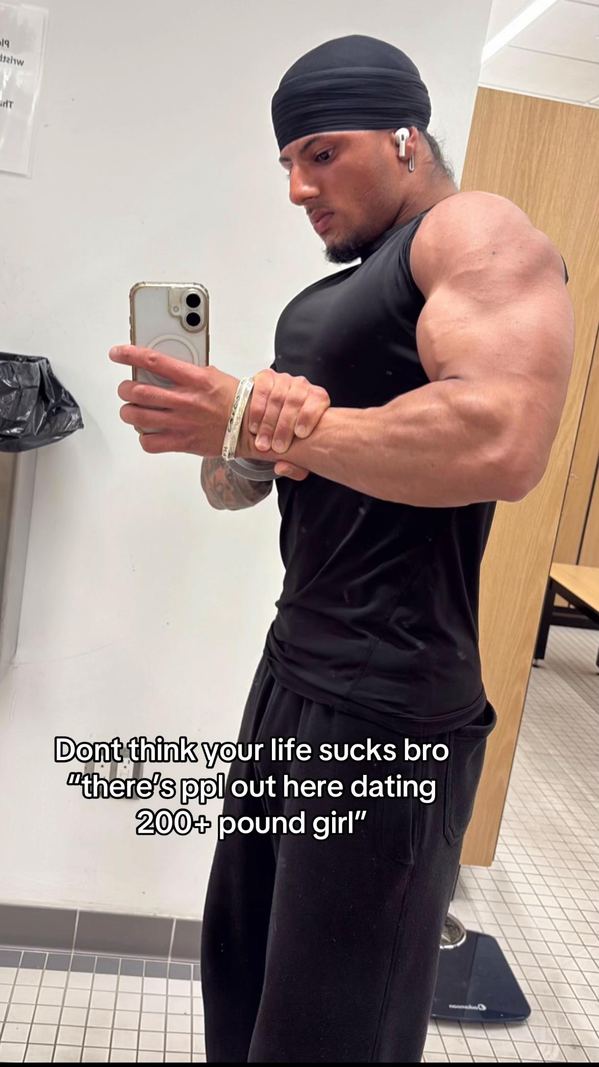 @Gs
